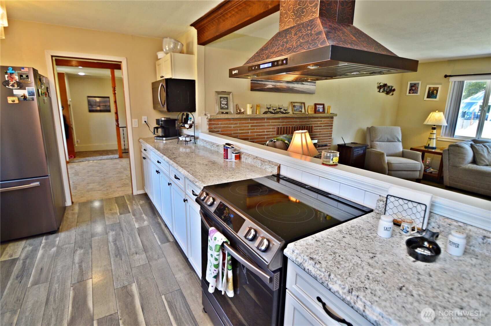 5202 96th Street Property Photo 9
