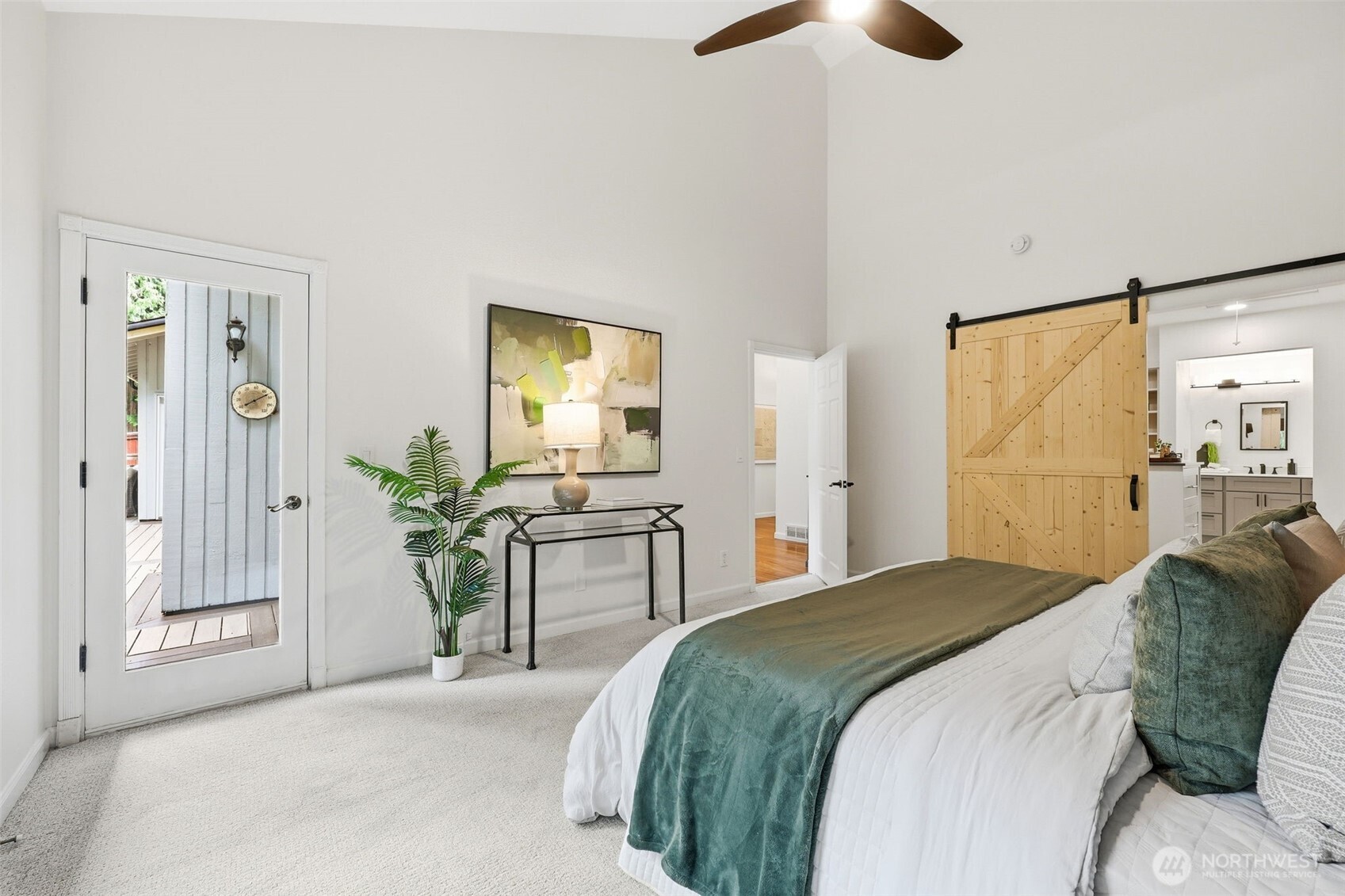 1827 218th Place Property Photo 9