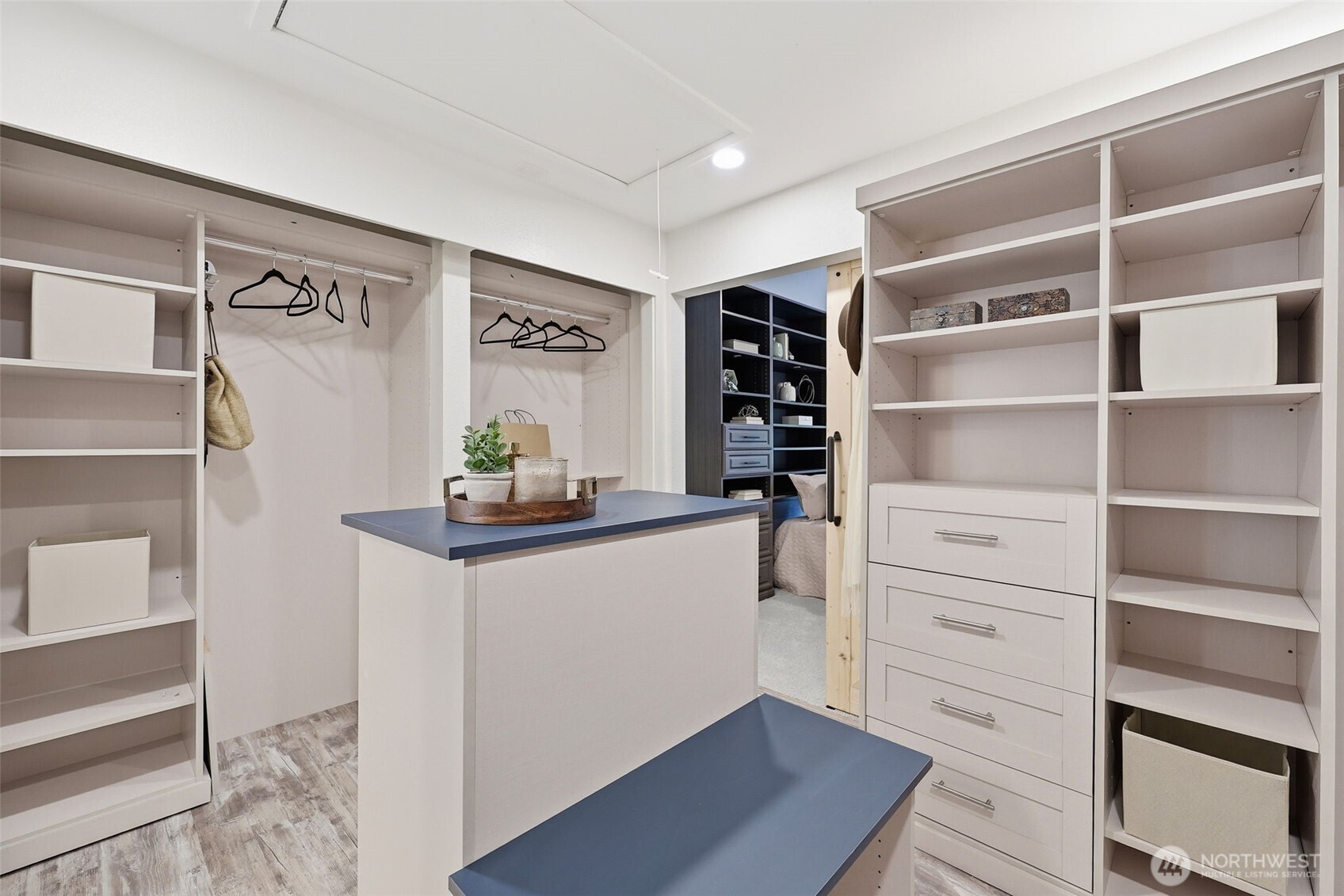 1827 218th Place Property Photo 11