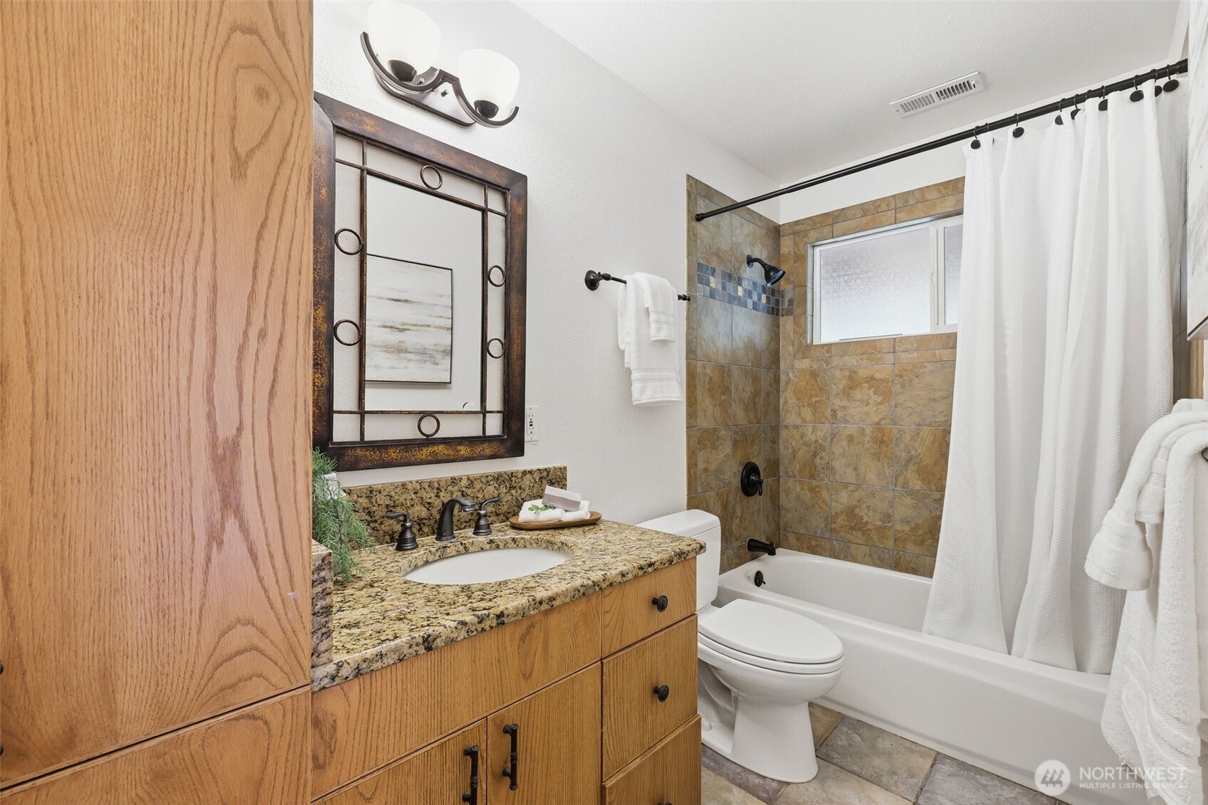 1827 218th Place Property Photo 24