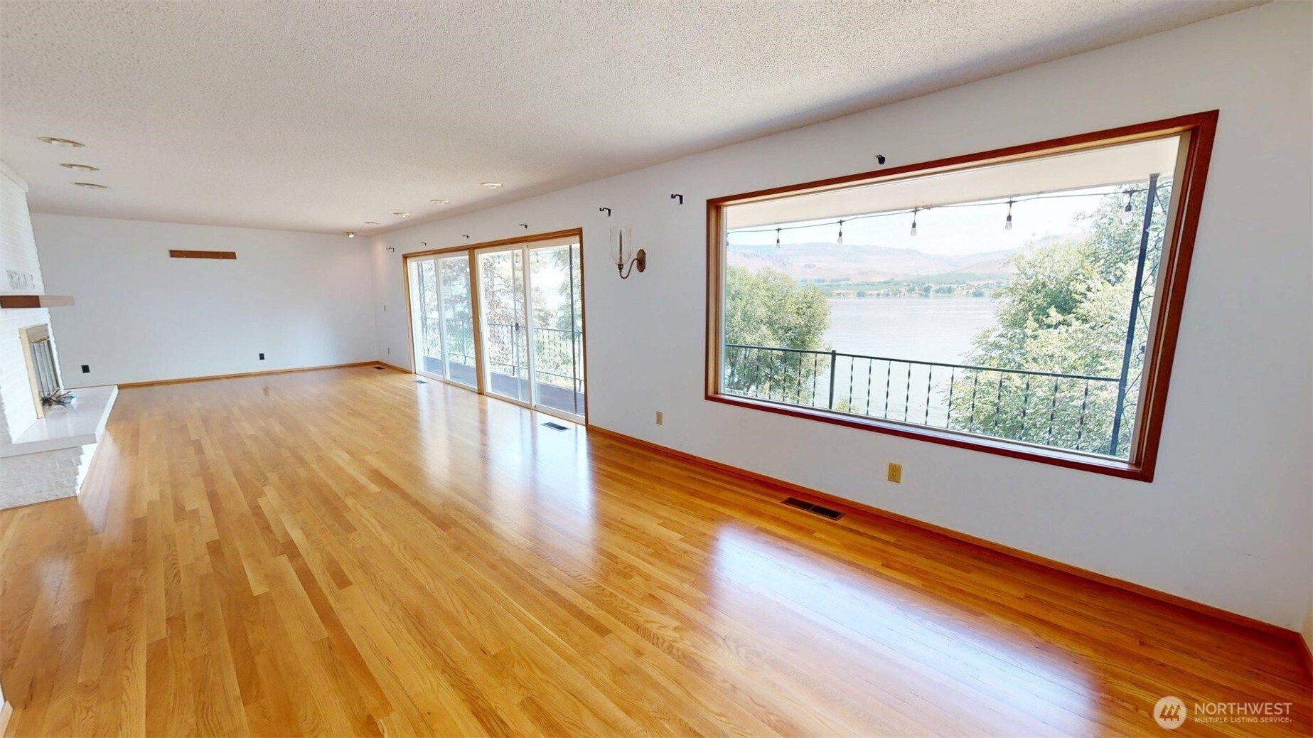 74 Westlake Property Photo 5