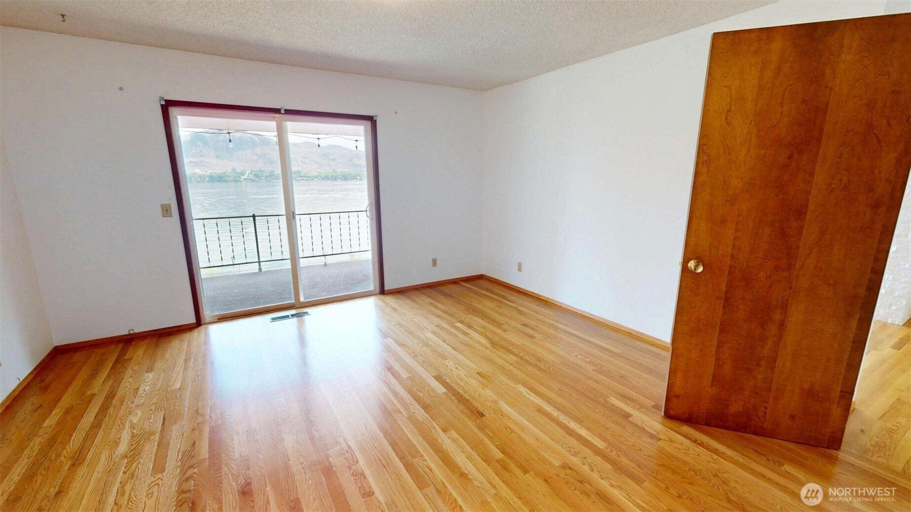 74 Westlake Property Photo 7