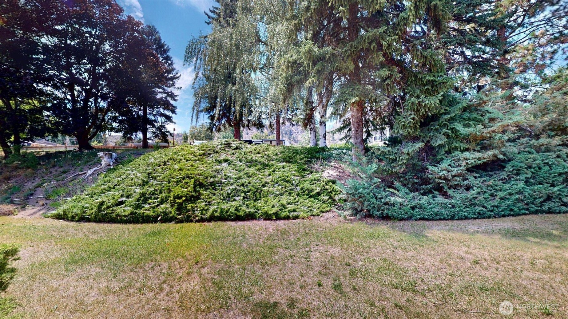 74 Westlake Property Photo 25