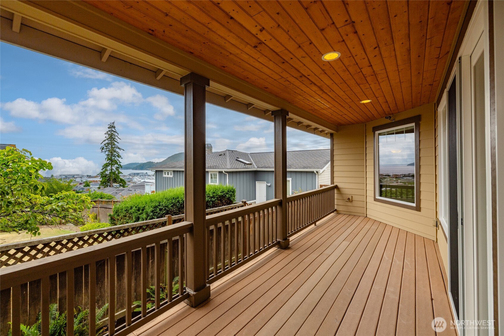 5214 Maritime Court Property Photo 8