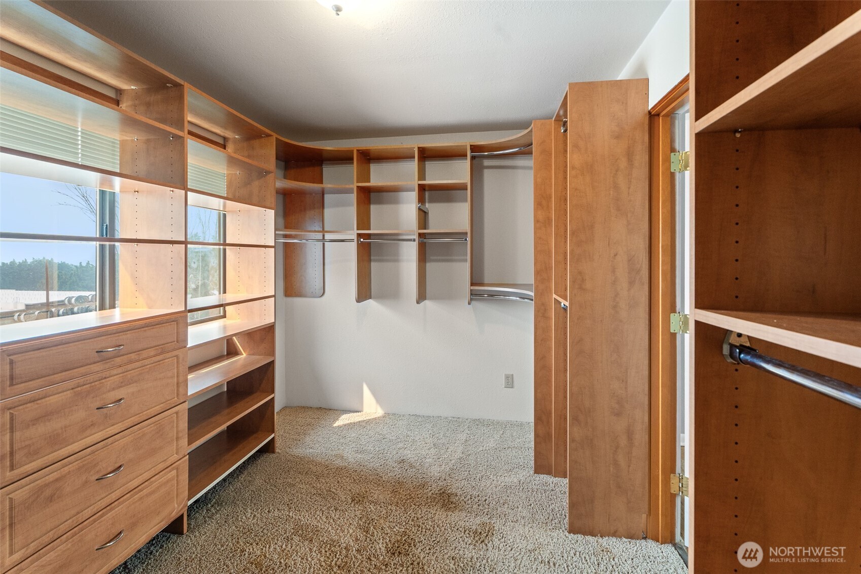 1210 N Ashland Avenue Property Photo 17