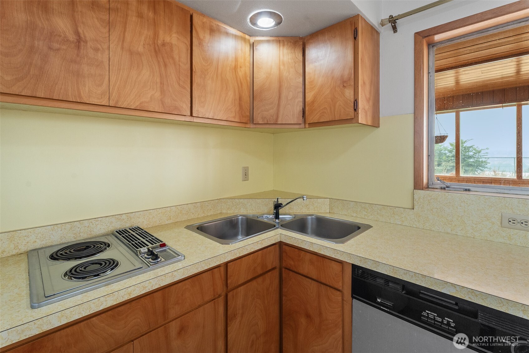 1210 N Ashland Avenue Property Photo 19