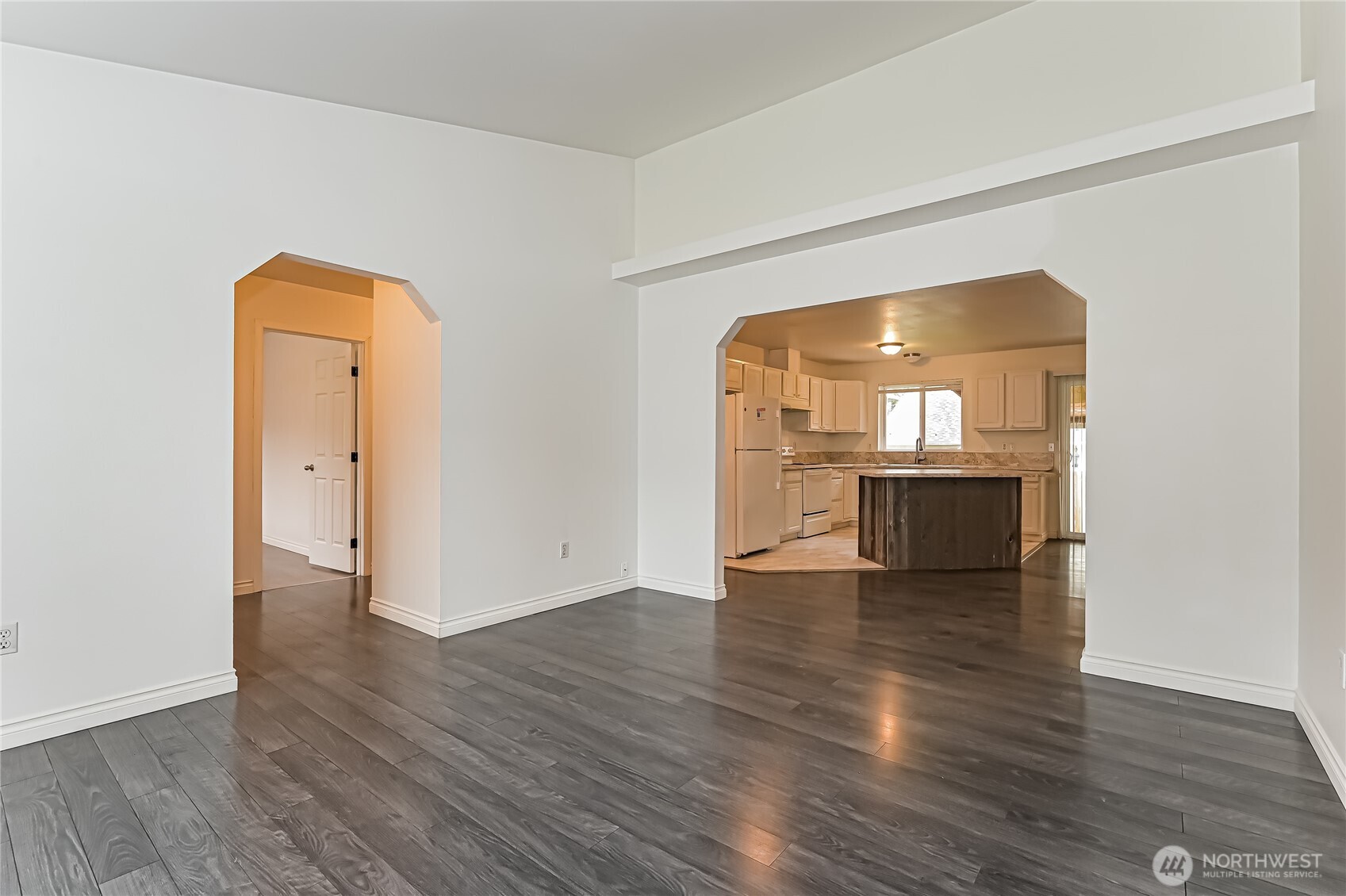 9905 141st Street Property Photo 5