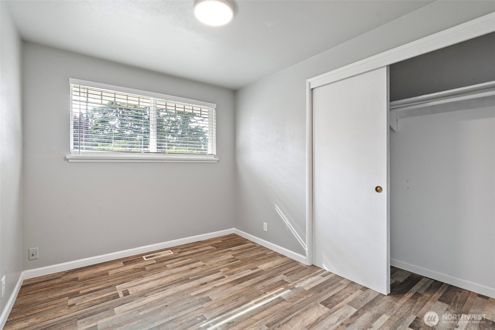 31327 12th Place Property Photo 11
