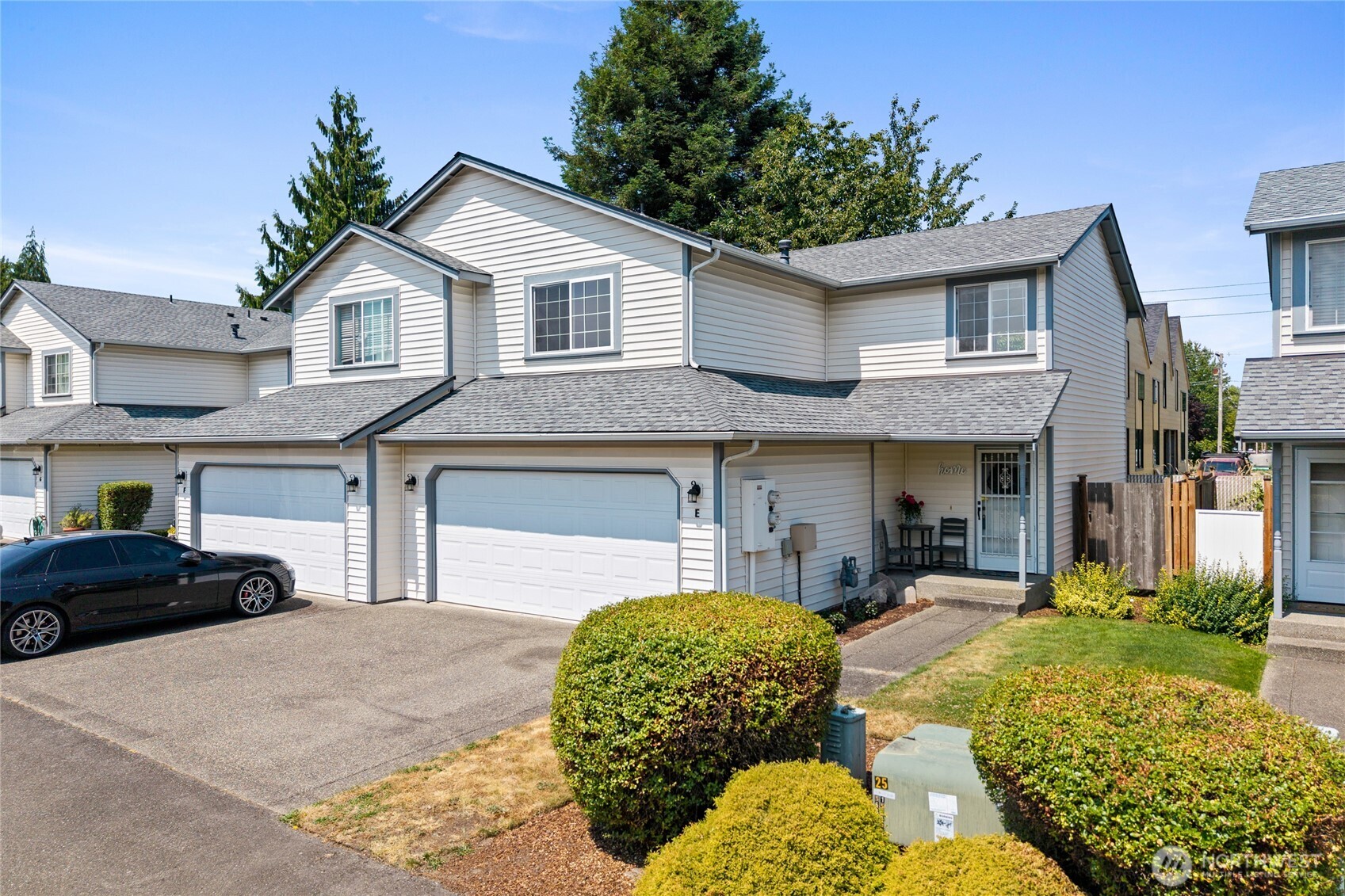 808 13th Street E Property Photo 2