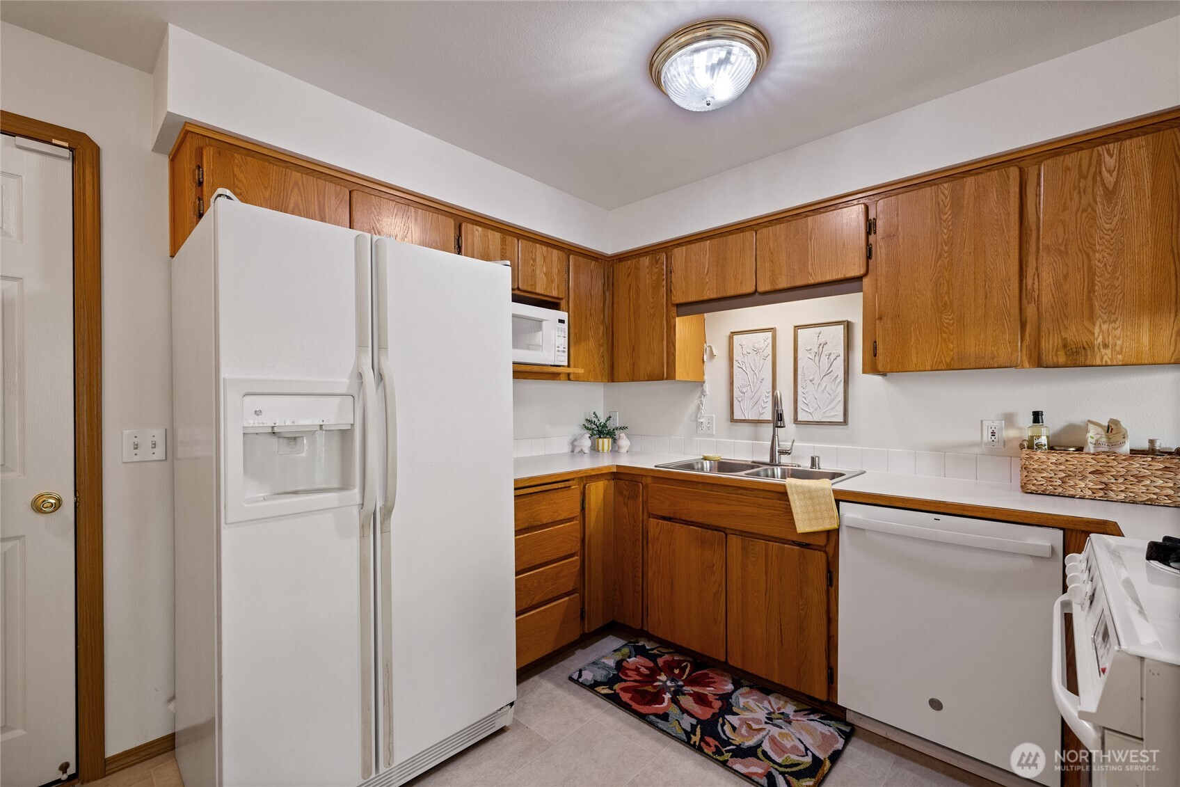 808 13th Street E Property Photo 13