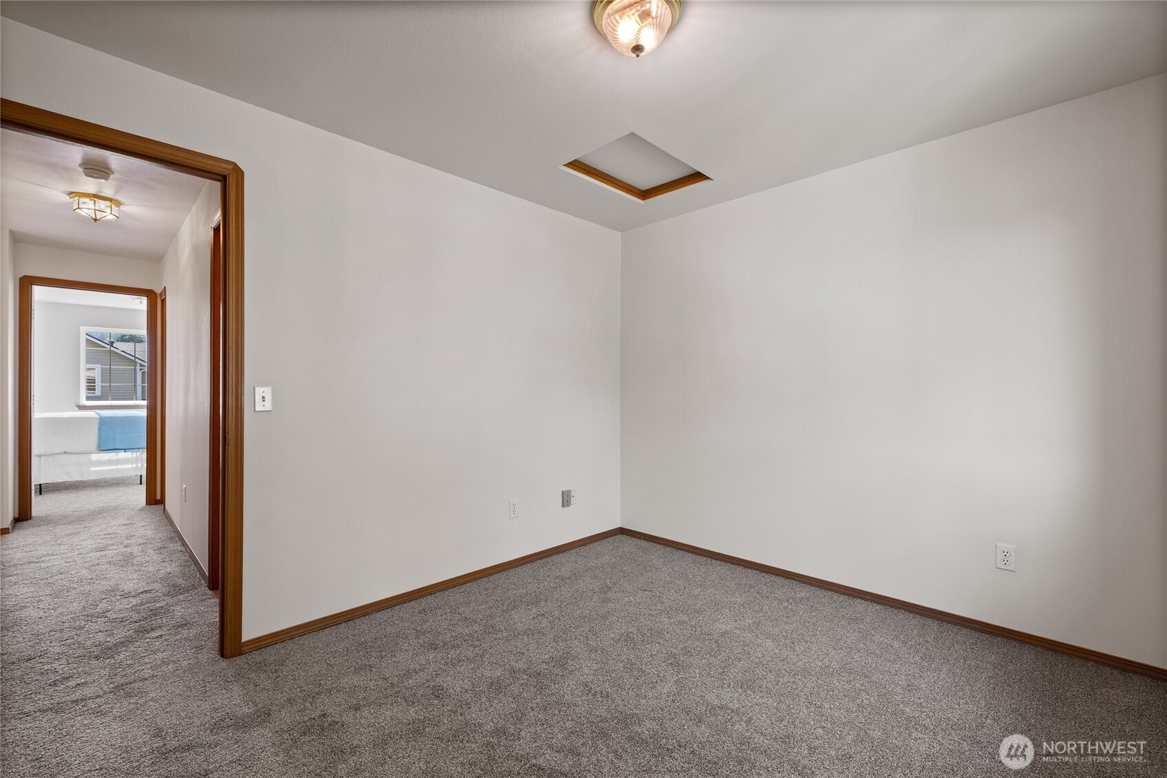 808 13th Street E Property Photo 25