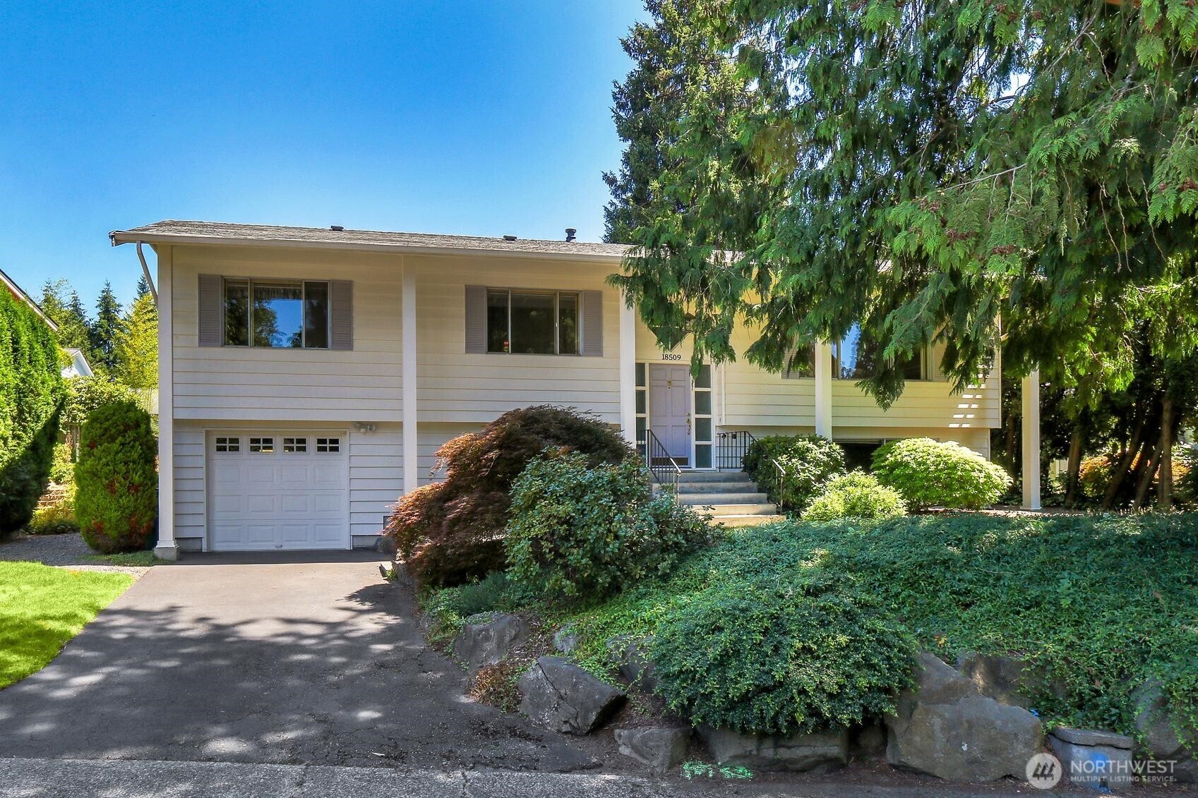 18509 43rd Place Property Photo 1