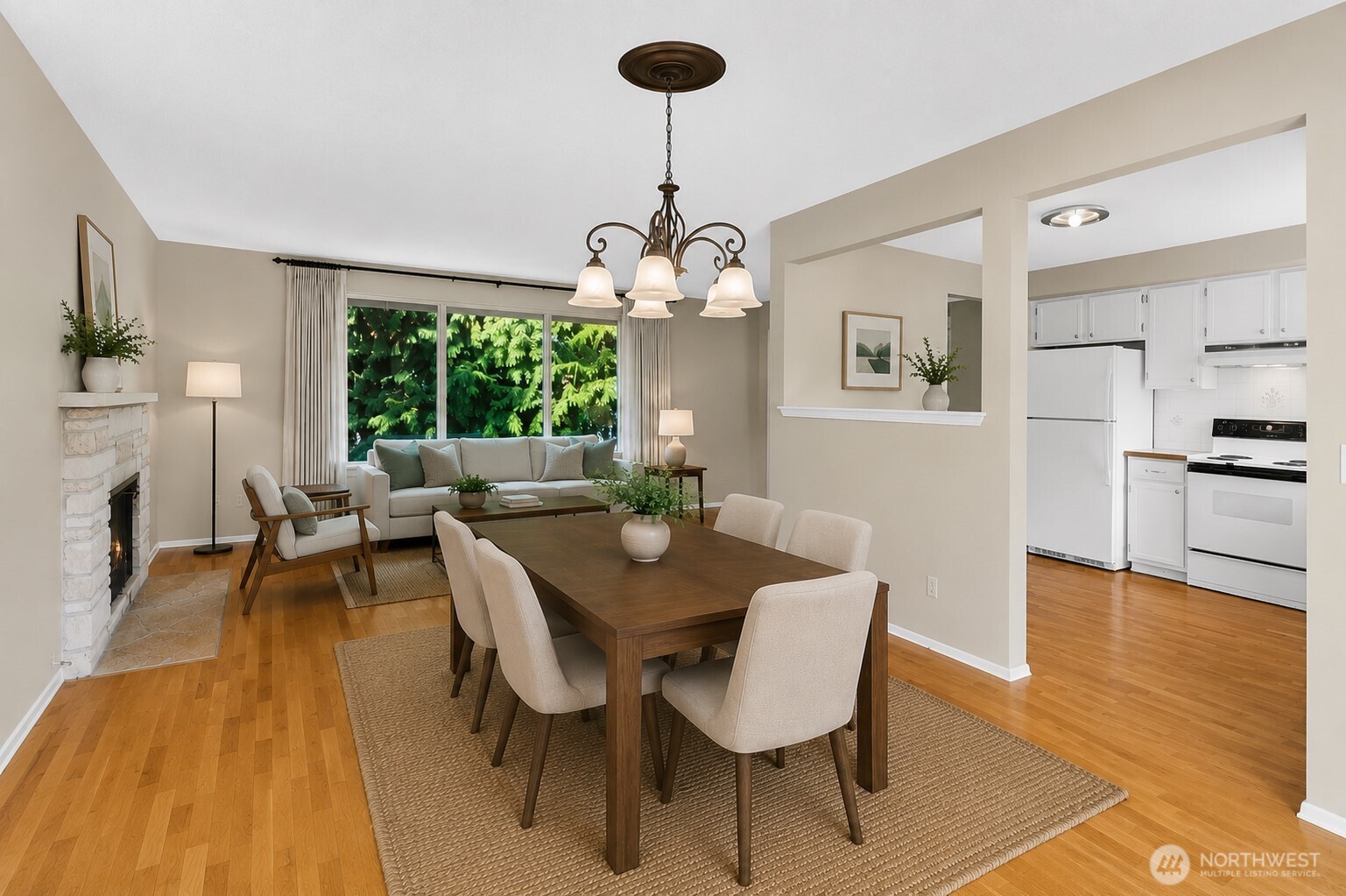 18509 43rd Place Property Photo 6