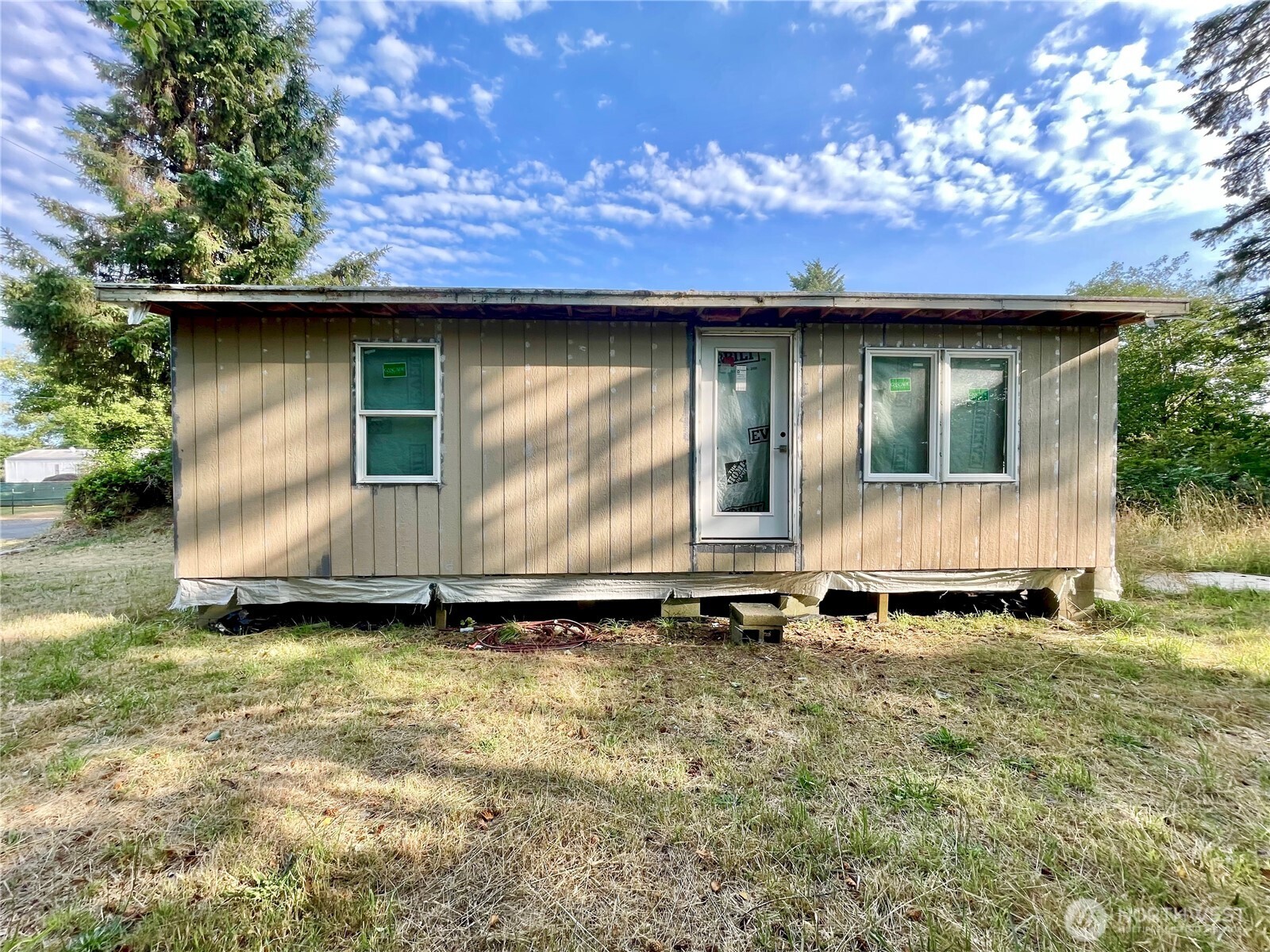 777 Edgewood Avenue Property Photo 2