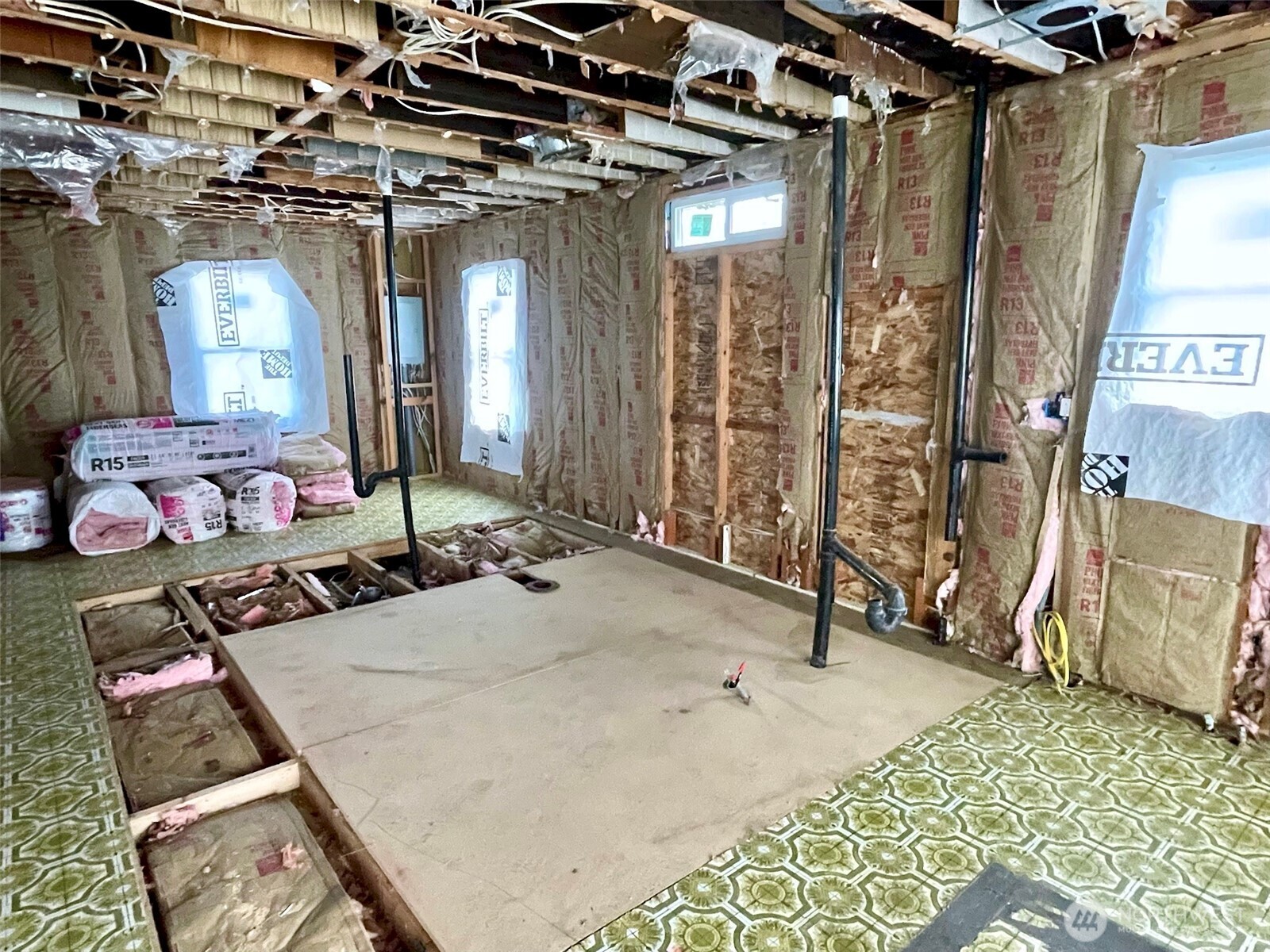 777 Edgewood Avenue Property Photo 14