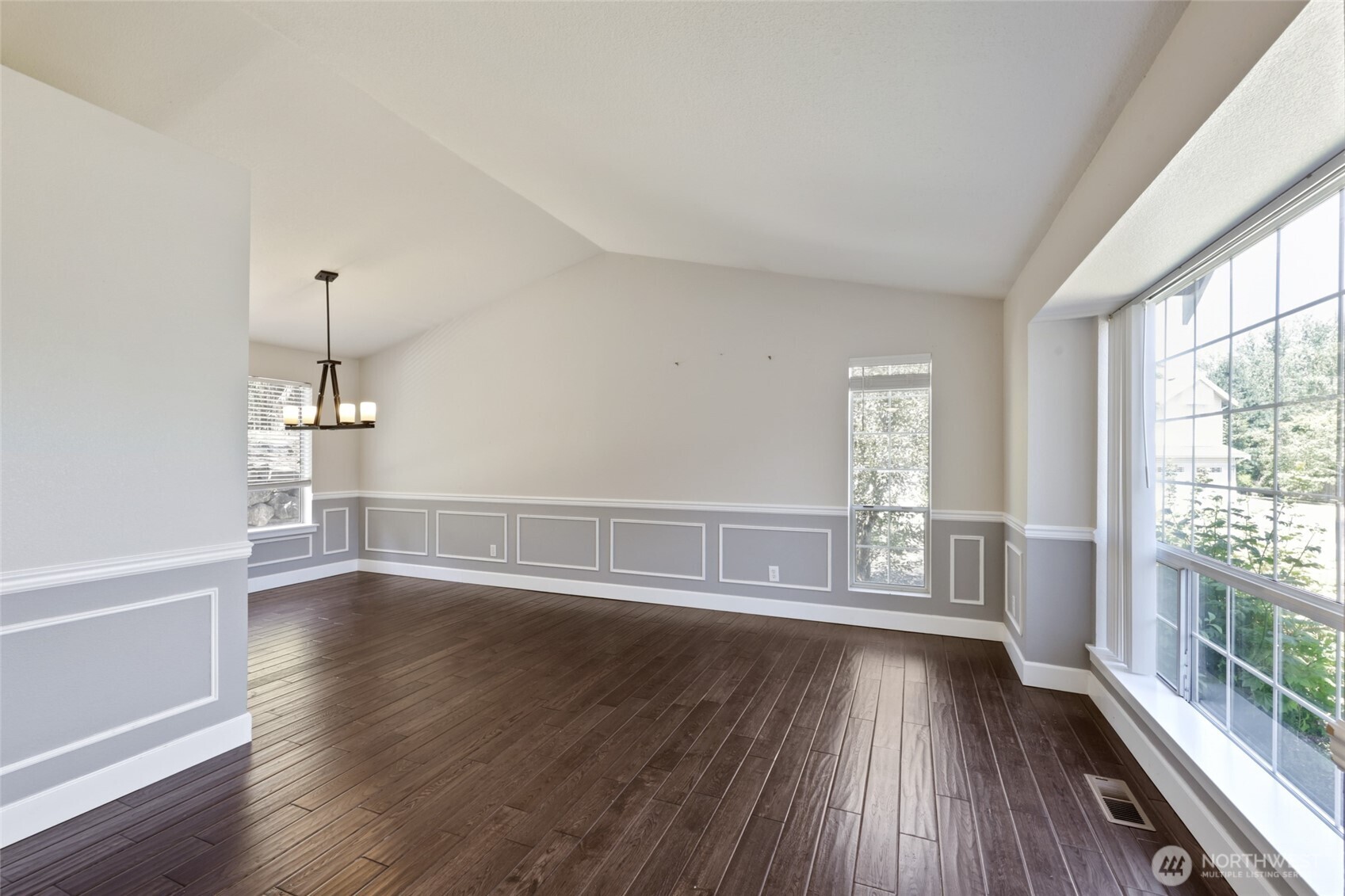 8610 63rd Avenue Property Photo 2