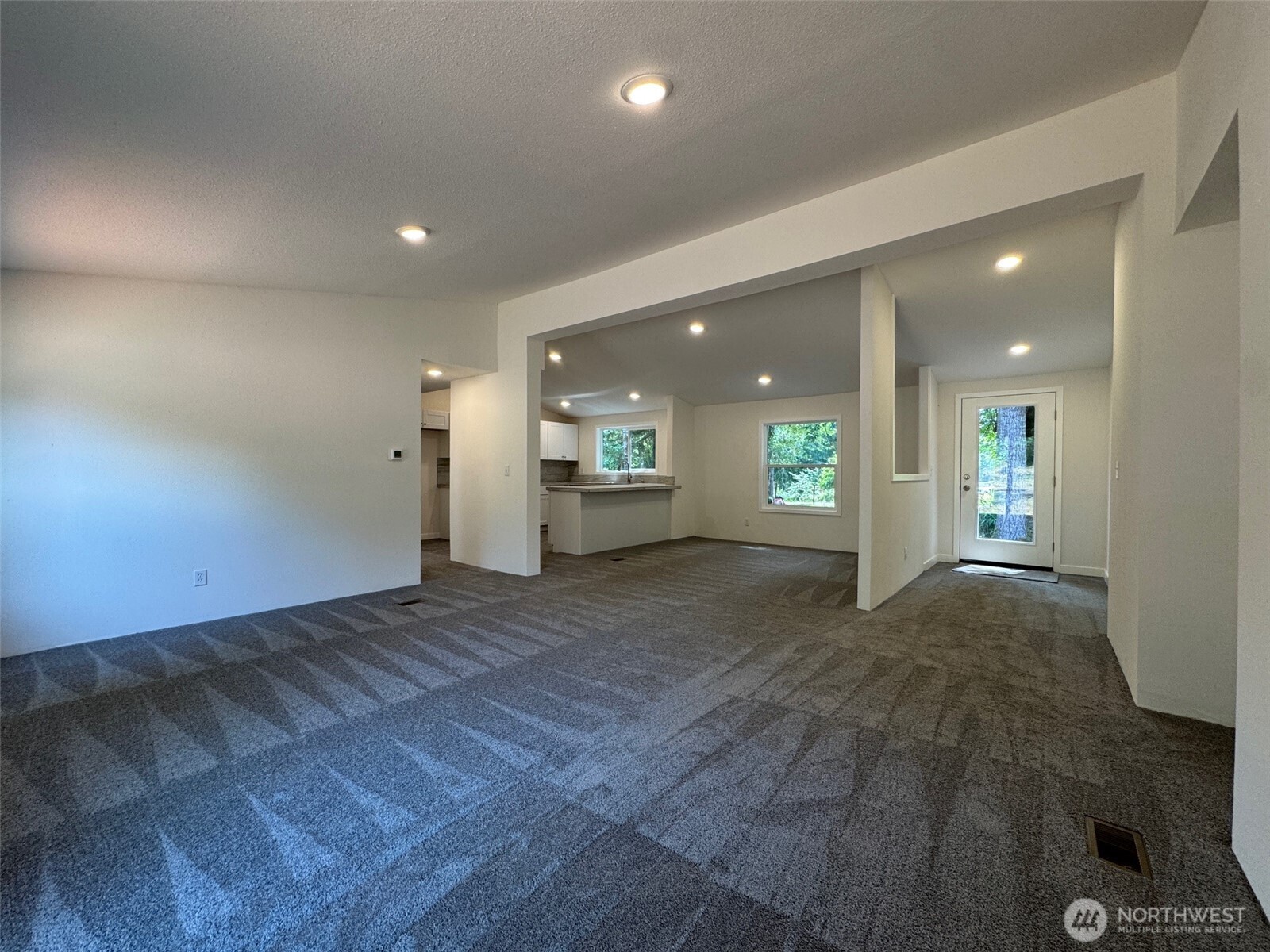 206 Tara Lane Property Photo 3