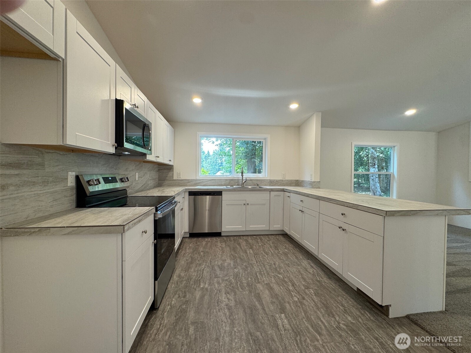 206 Tara Lane Property Photo 4