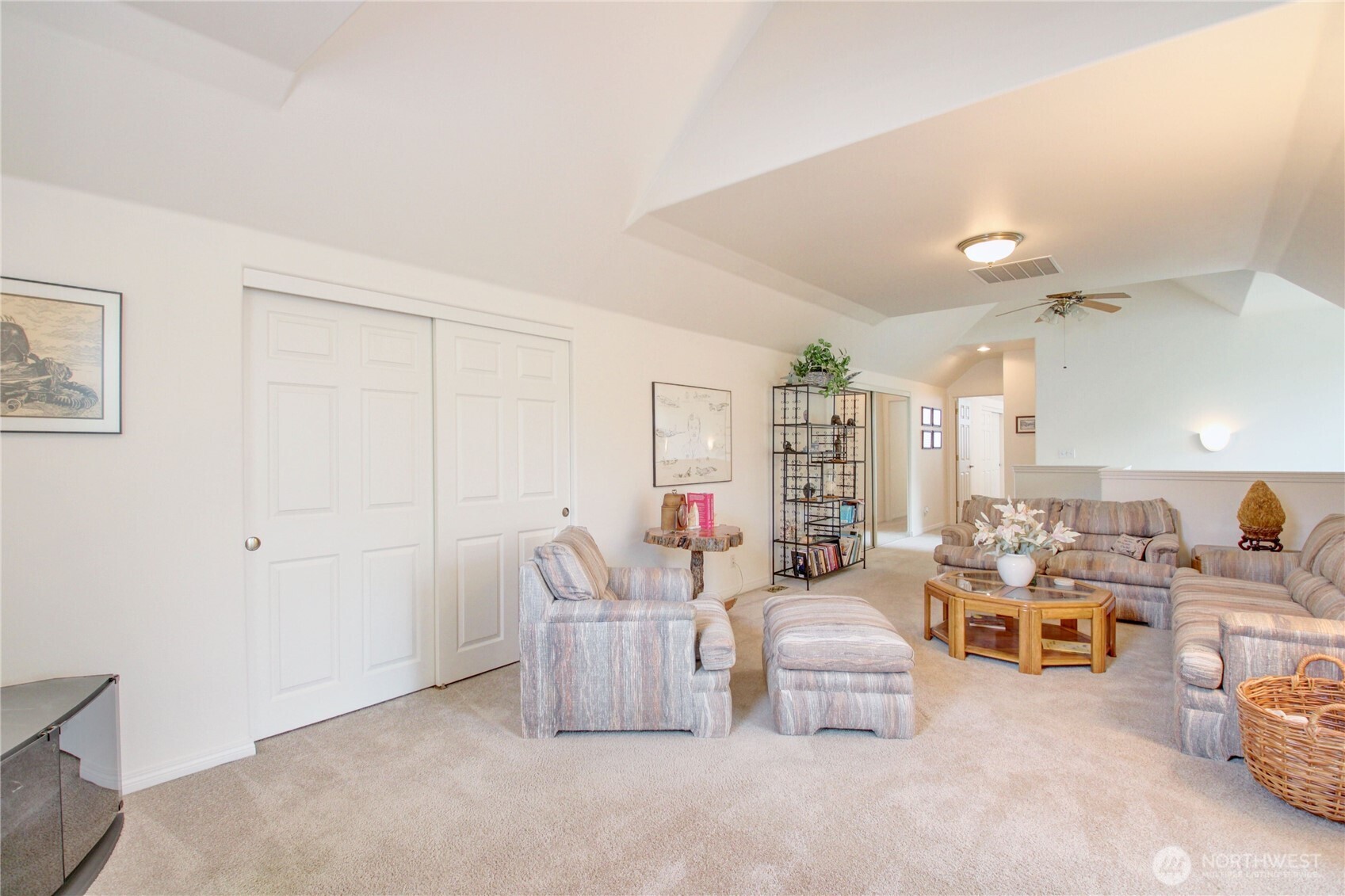 11 Whispering Cedars Court Property Photo 38