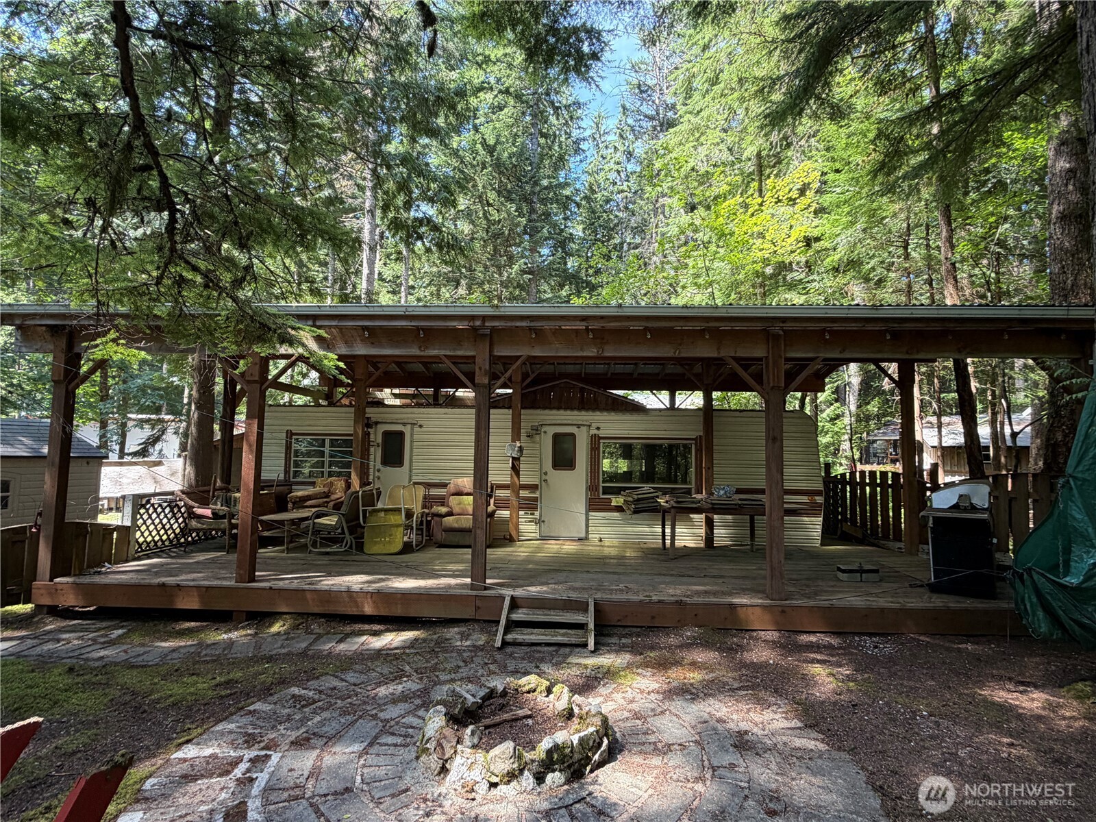 1167 Alder Lane Property Photo 3