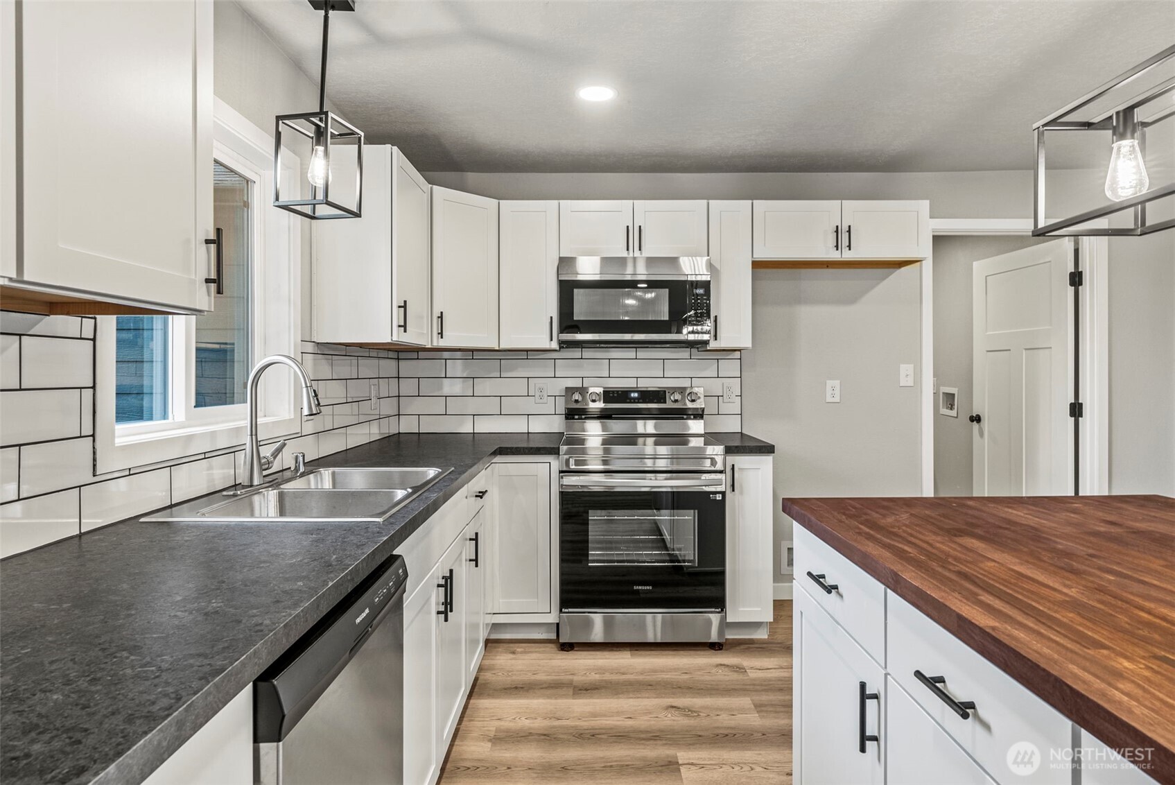 235 Holcomb Spur Road Property Photo 4
