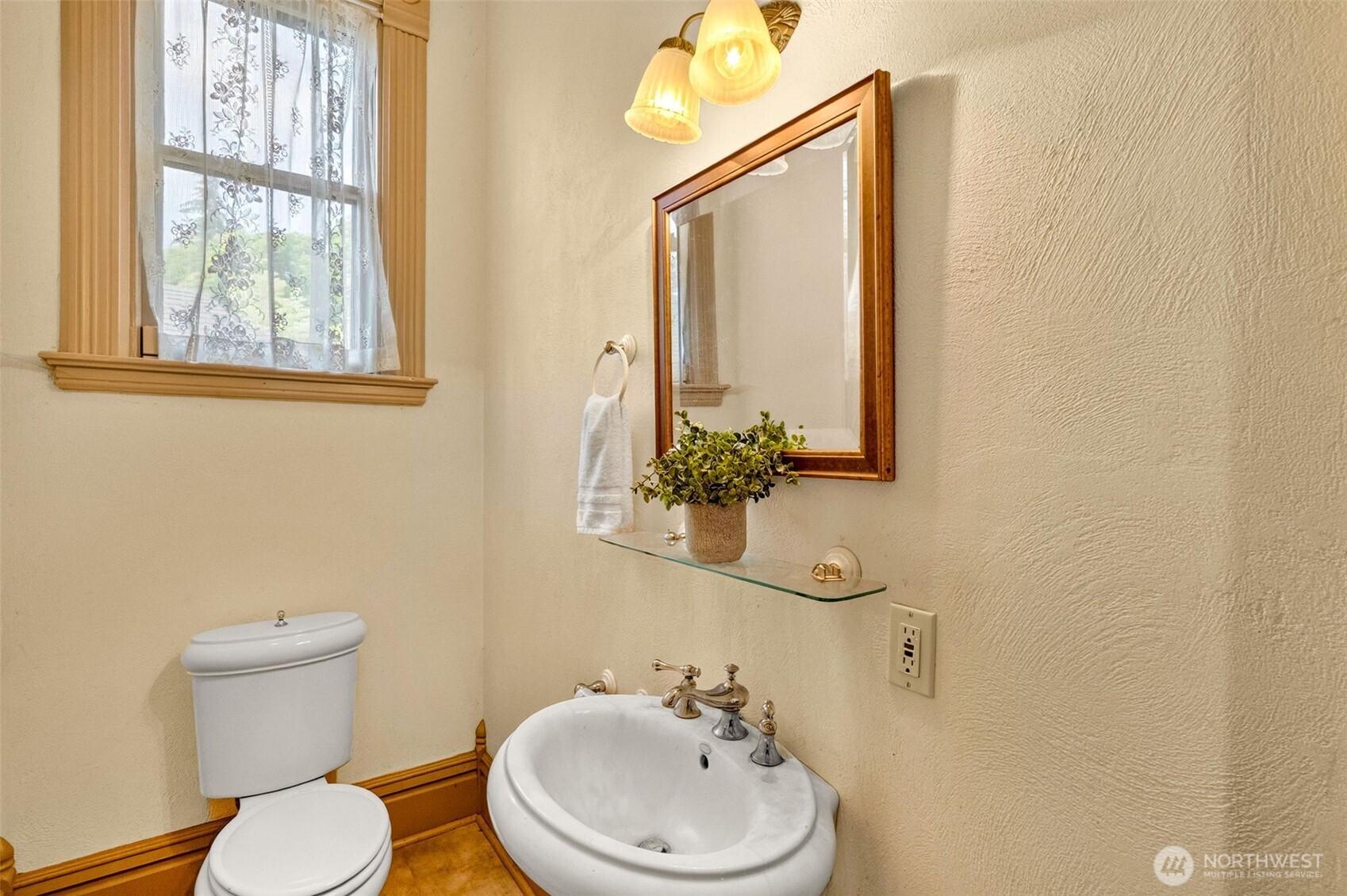 1202 Olympia Avenue Property Photo 22