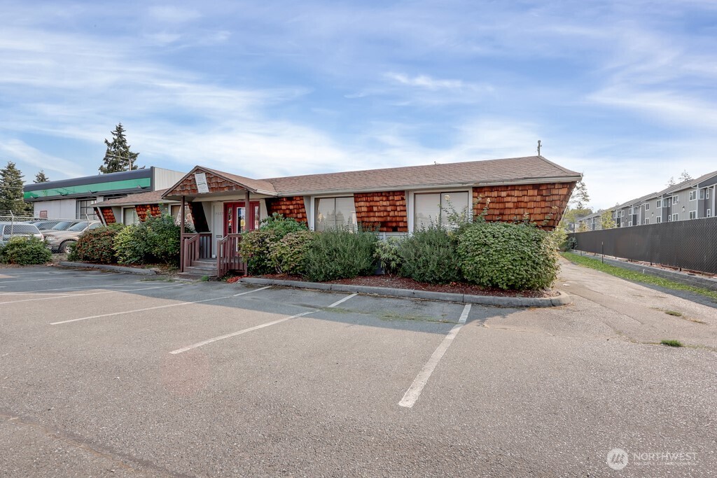 14609 Pacific Avenue Property Photo 3