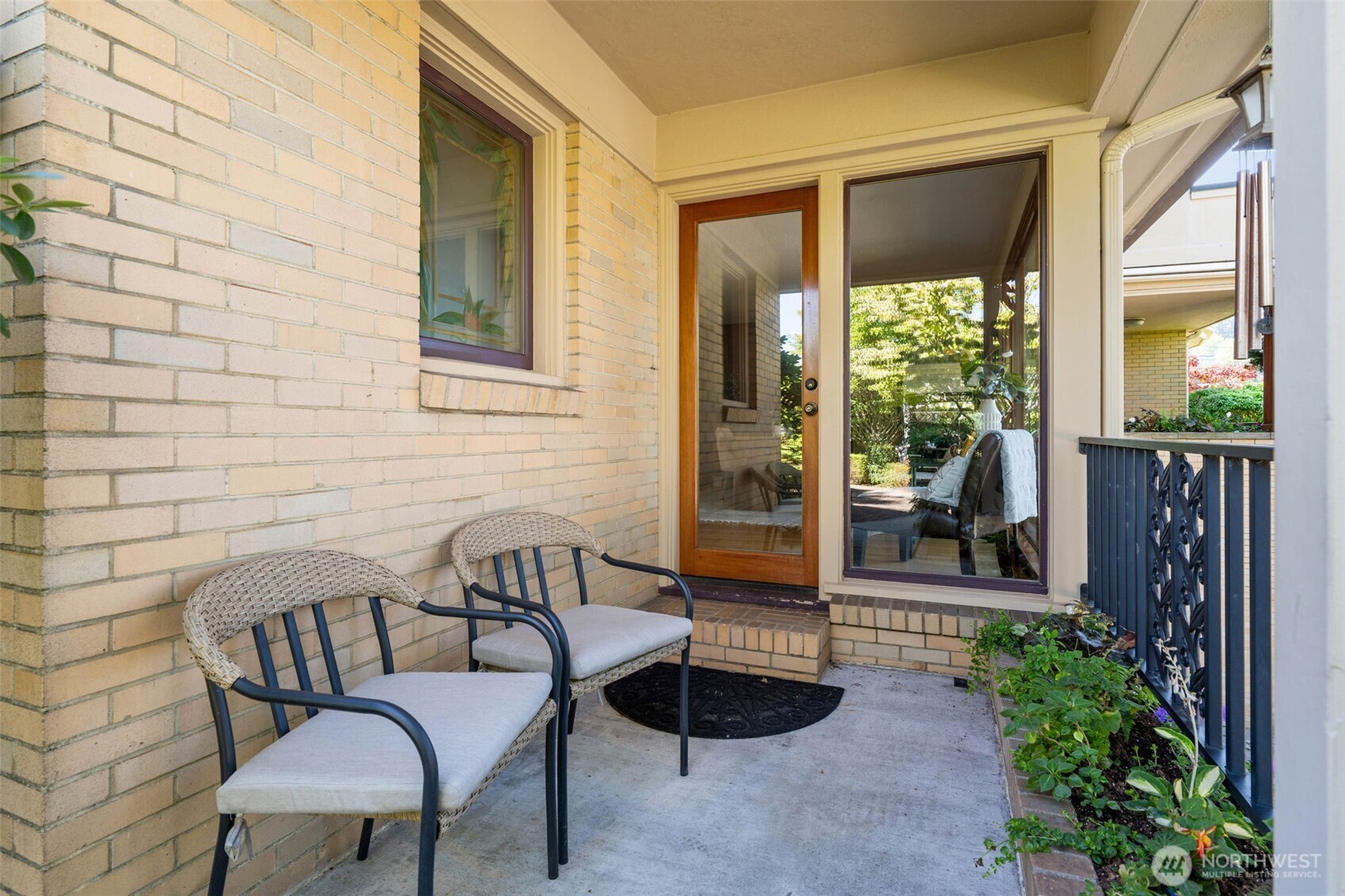1224 N Tacoma Avenue Property Photo 6