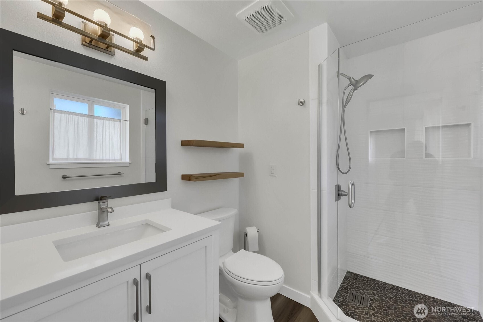 2102 Vine Road Property Photo 19