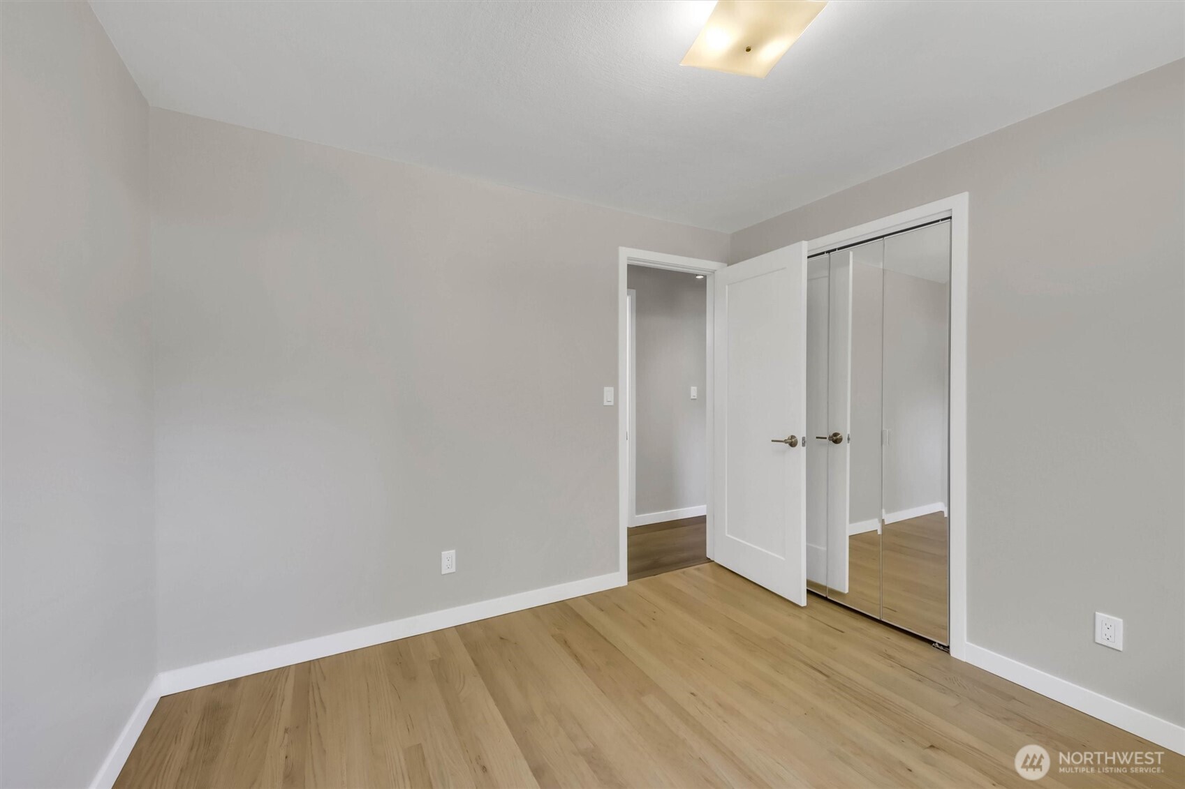 2102 Vine Road Property Photo 23