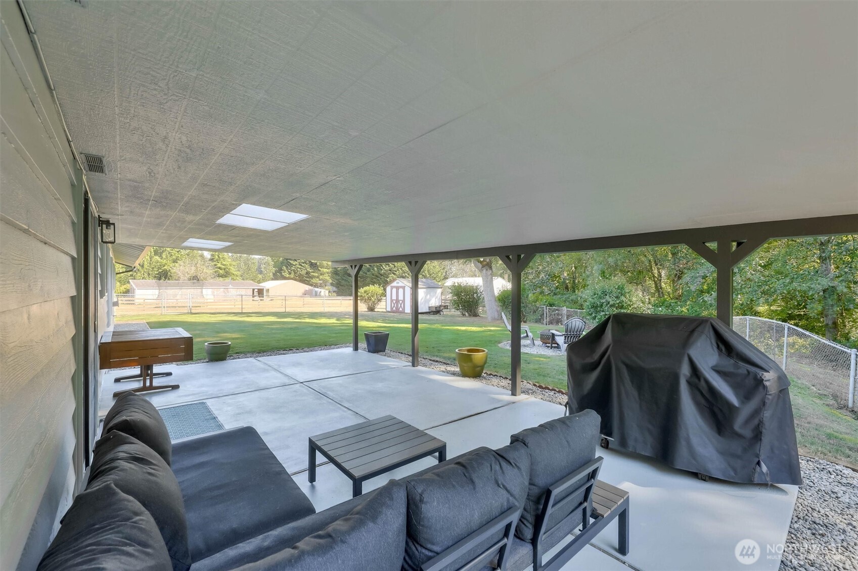 2102 Vine Road Property Photo 24