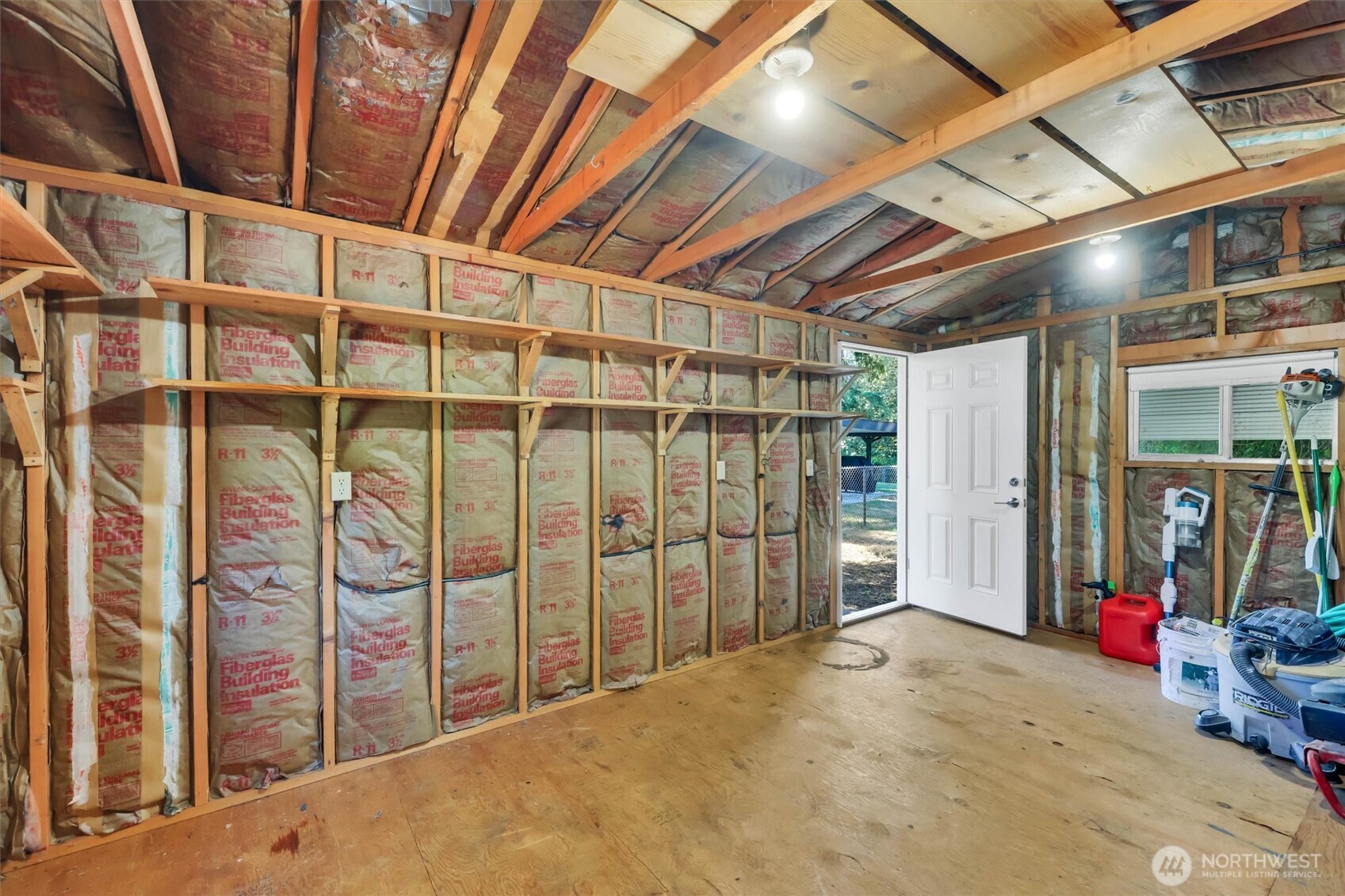 2102 Vine Road Property Photo 28