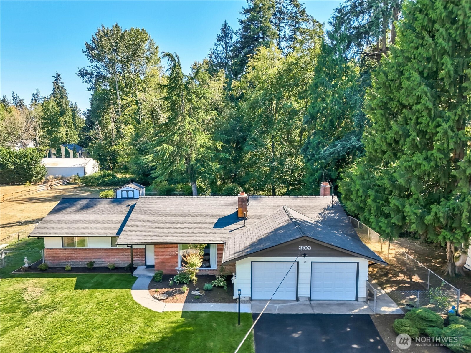 2102 Vine Road Property Photo 32