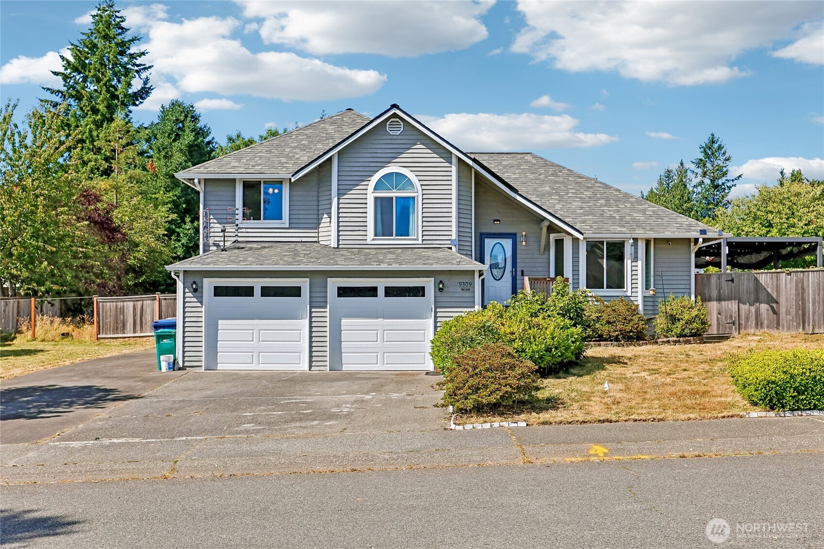 9309 19th Place Property Photo 1