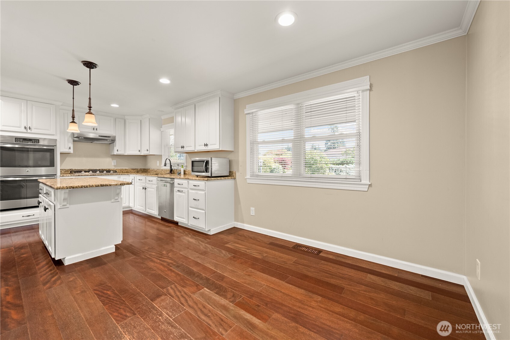 29311 7th Place Property Photo 16