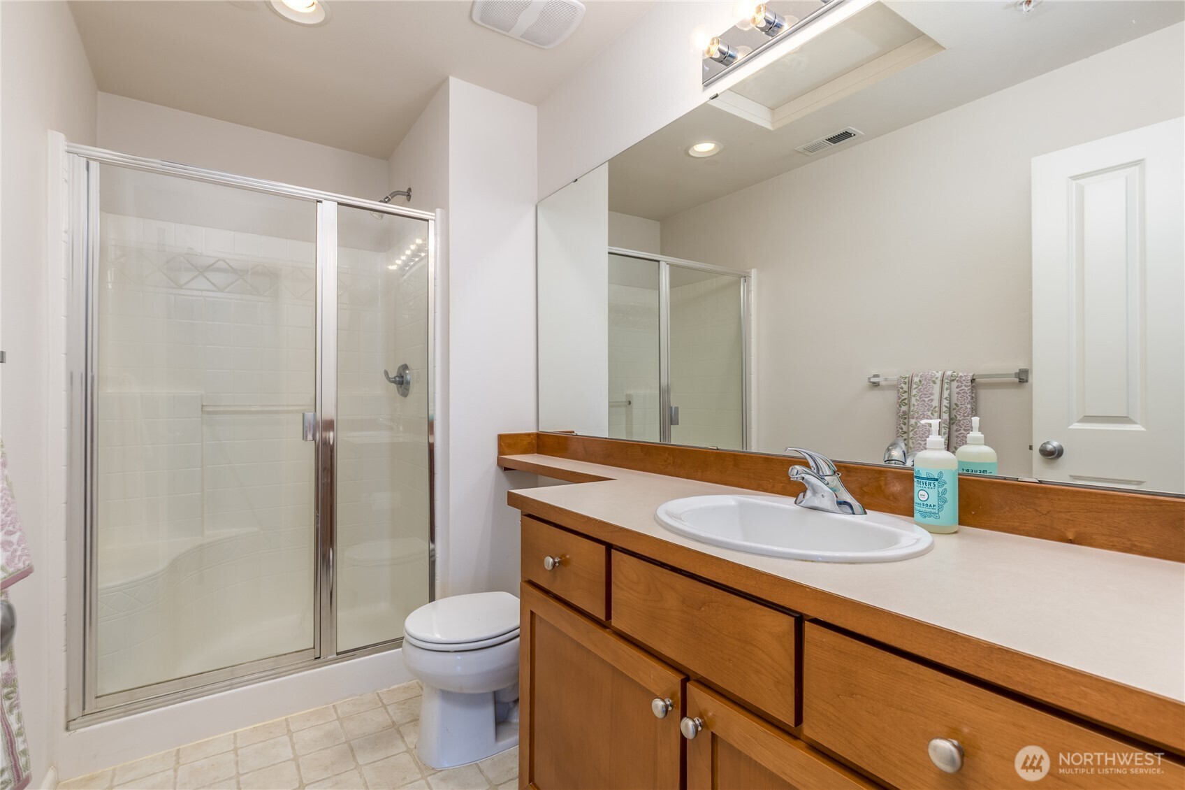 7114 James Place Property Photo 22
