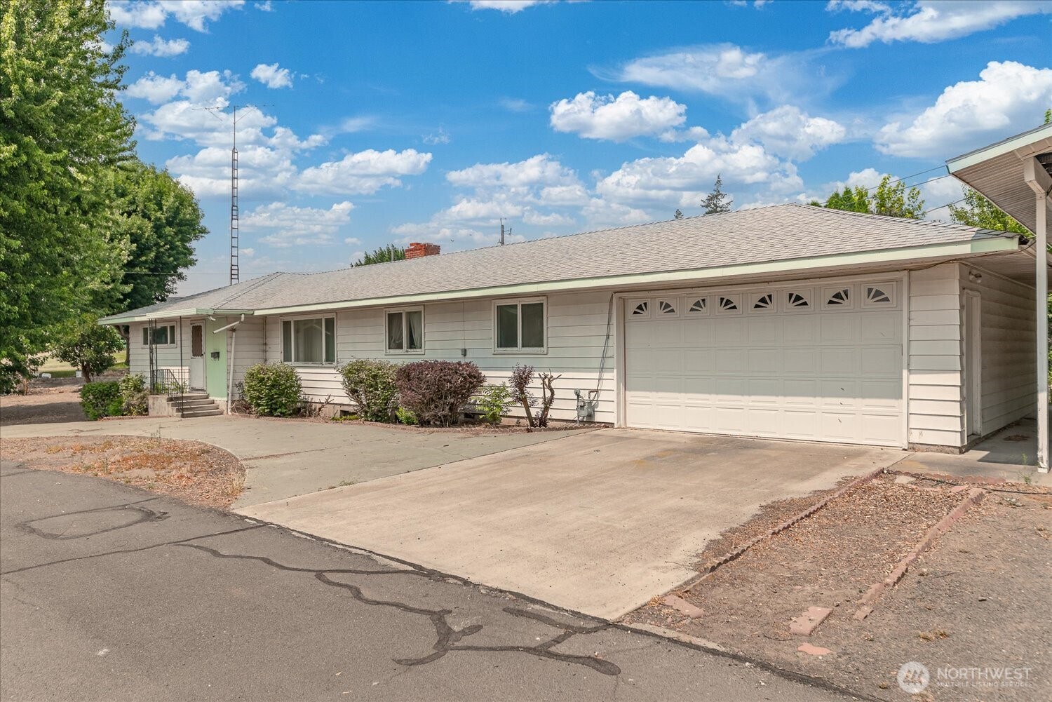 1111 Par Drive Property Photo 4