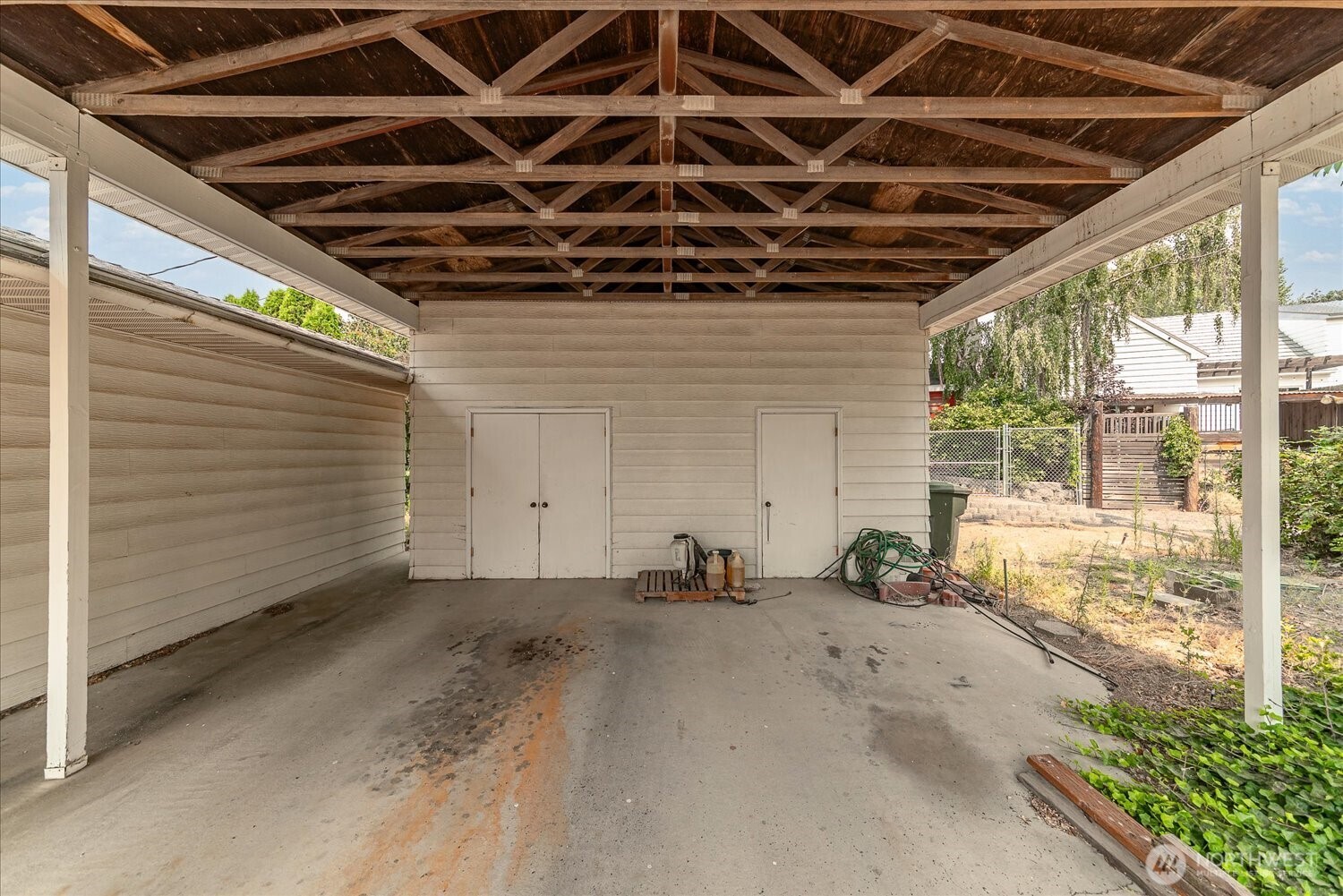 1111 Par Drive Property Photo 32