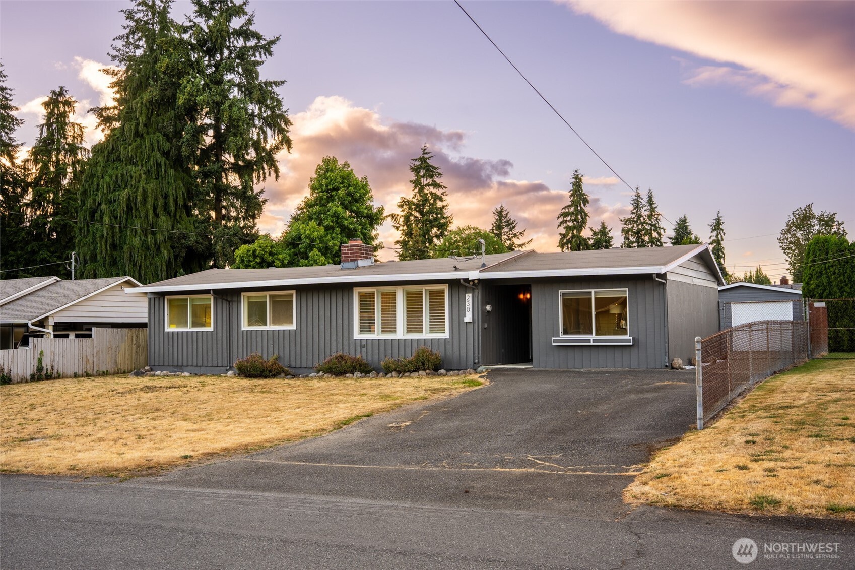 230 S 187th Street Property Photo 1