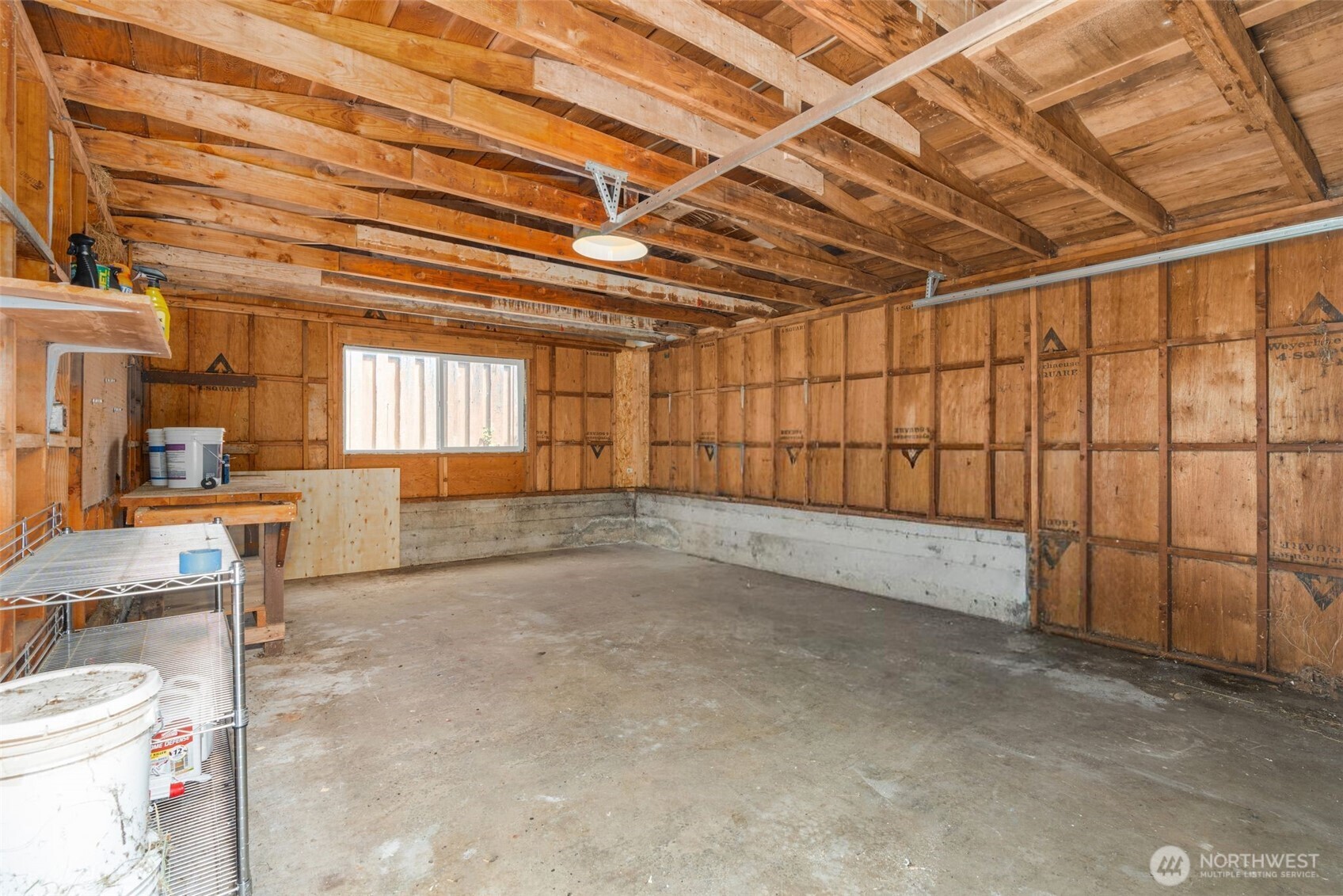 230 S 187th Street Property Photo 25