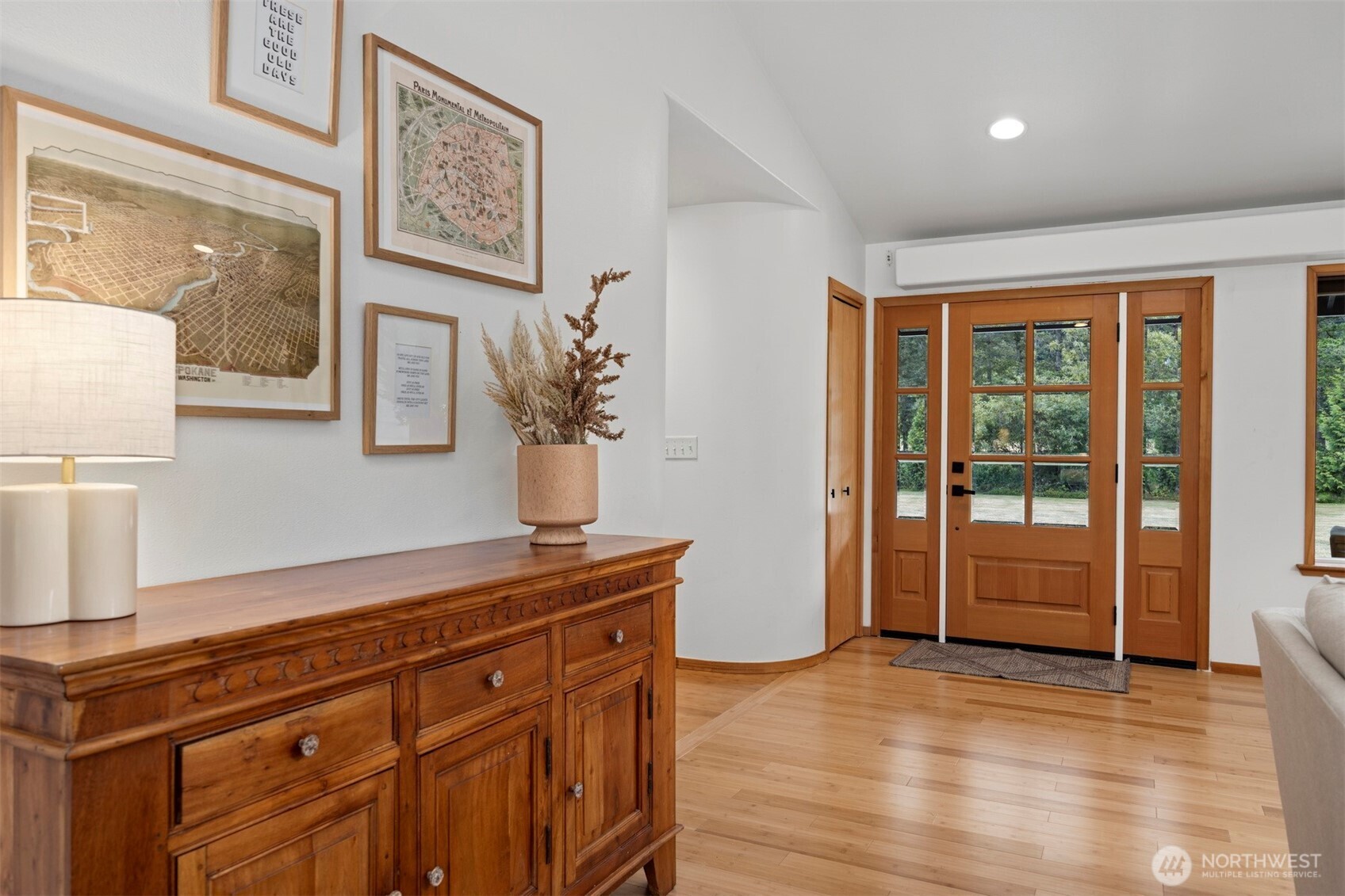 1188 Dewey Lane Property Photo 6