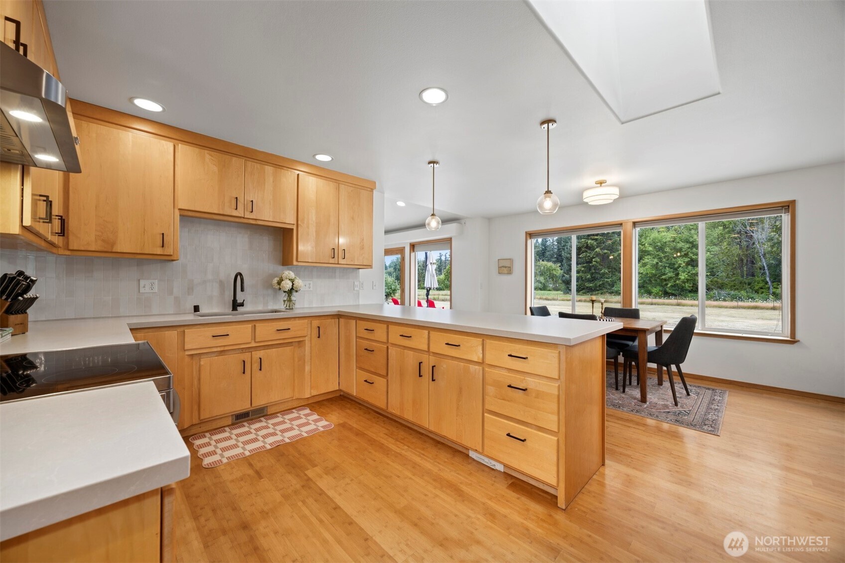 1188 Dewey Lane Property Photo 14