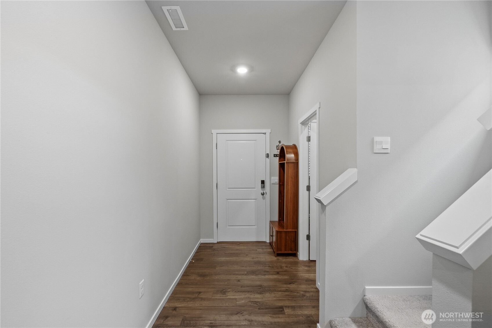 104 17th Drive Property Photo 3