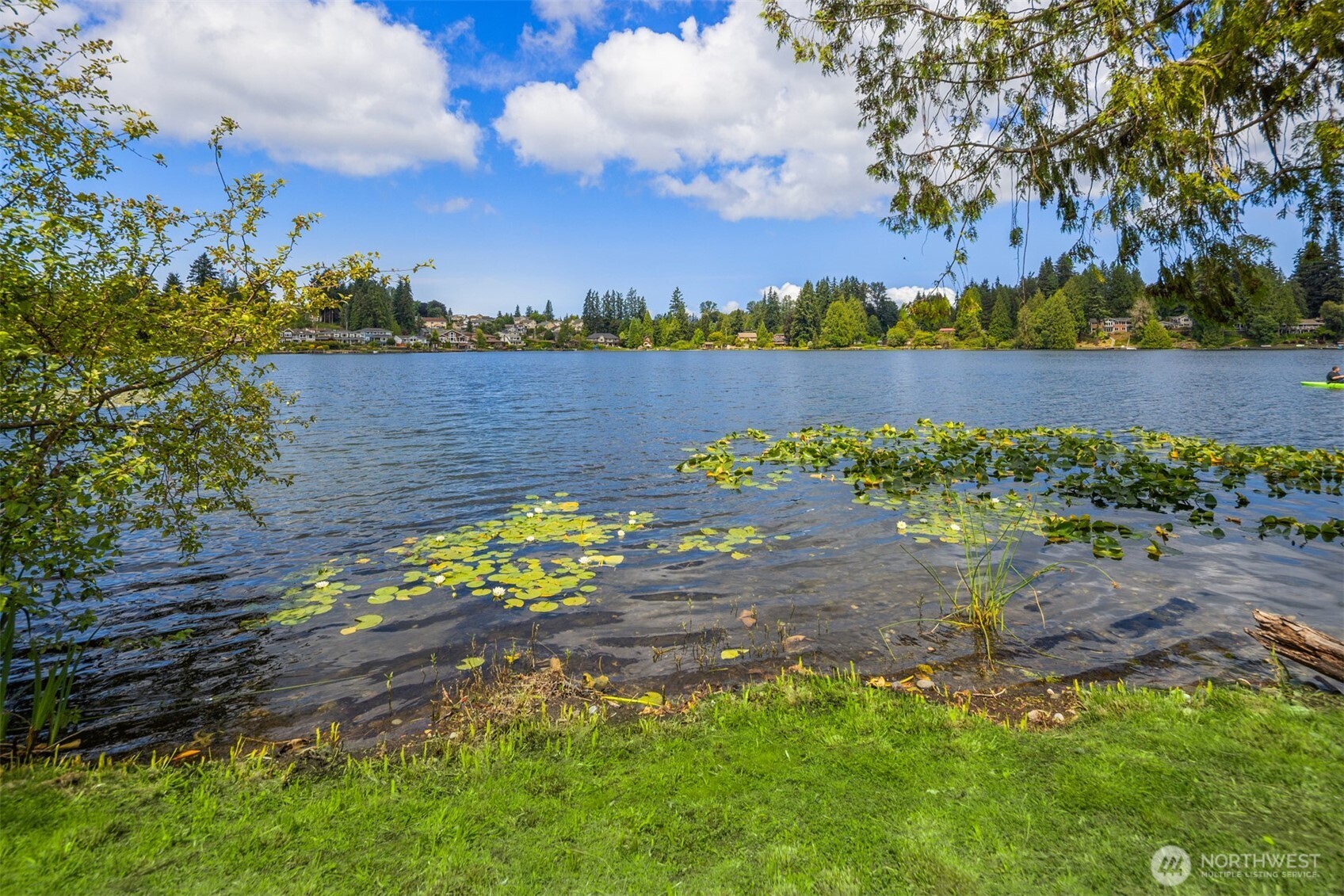 16226 E Shore Drive B Property Photo 4