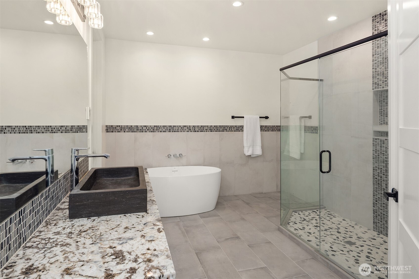 16226 E Shore Drive B Property Photo 28