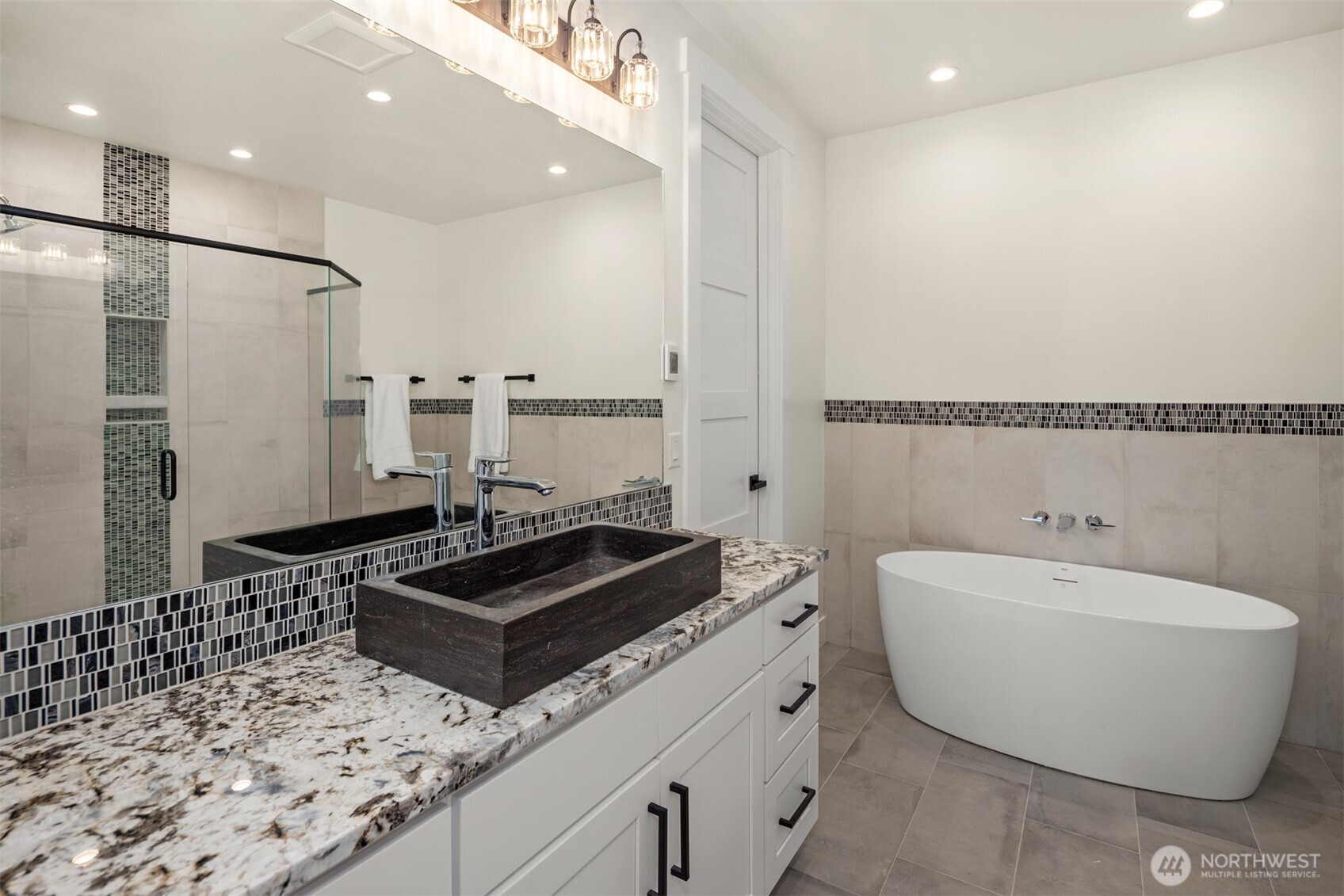 16226 E Shore Drive B Property Photo 29