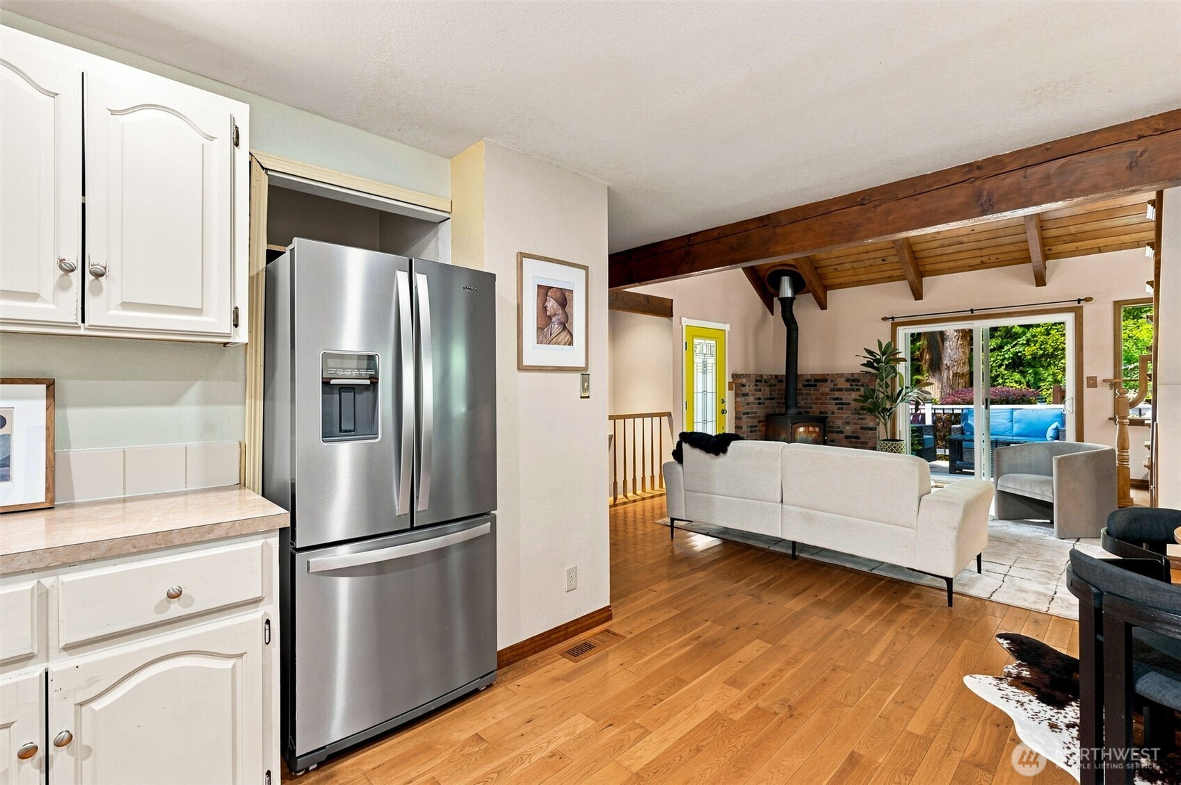 2435 Crestridge Drive Property Photo 8
