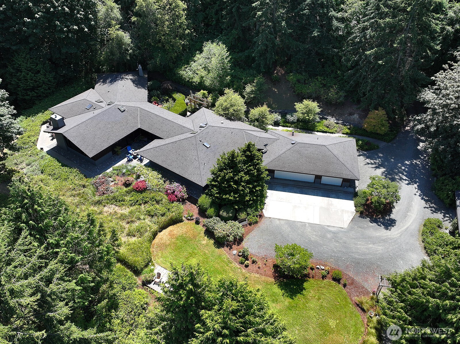 3679 Saratoga Road Property Photo 2