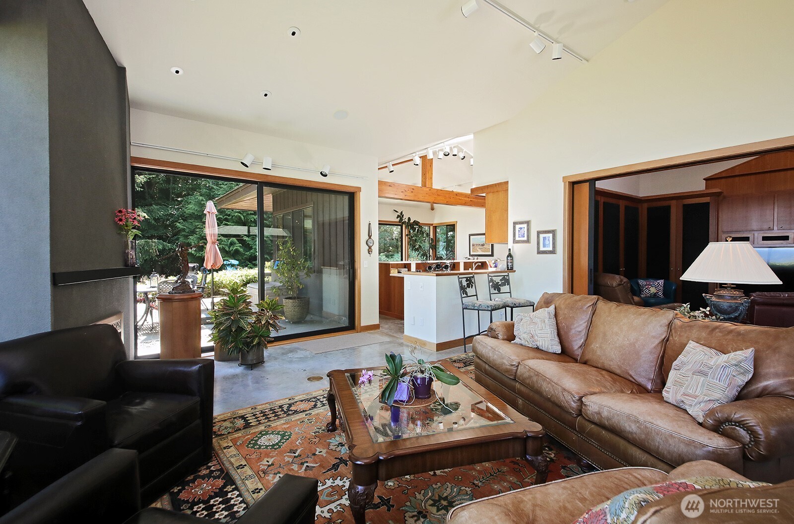 3679 Saratoga Road Property Photo 17