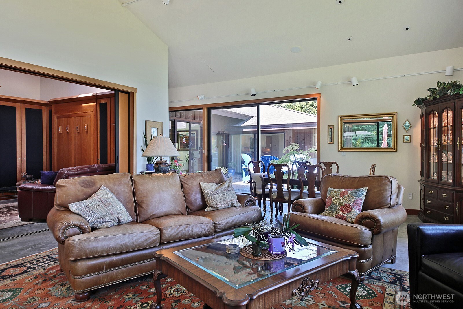 3679 Saratoga Road Property Photo 19